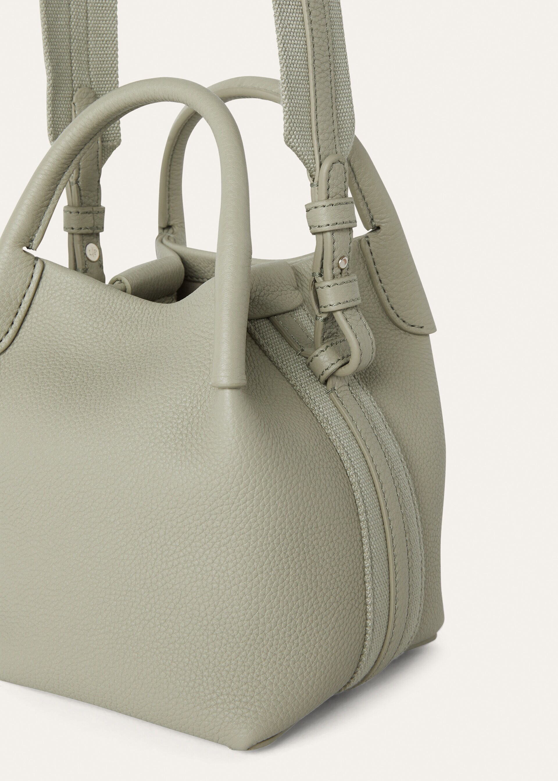 BALE MICRO FINE GRAINED LEATHER