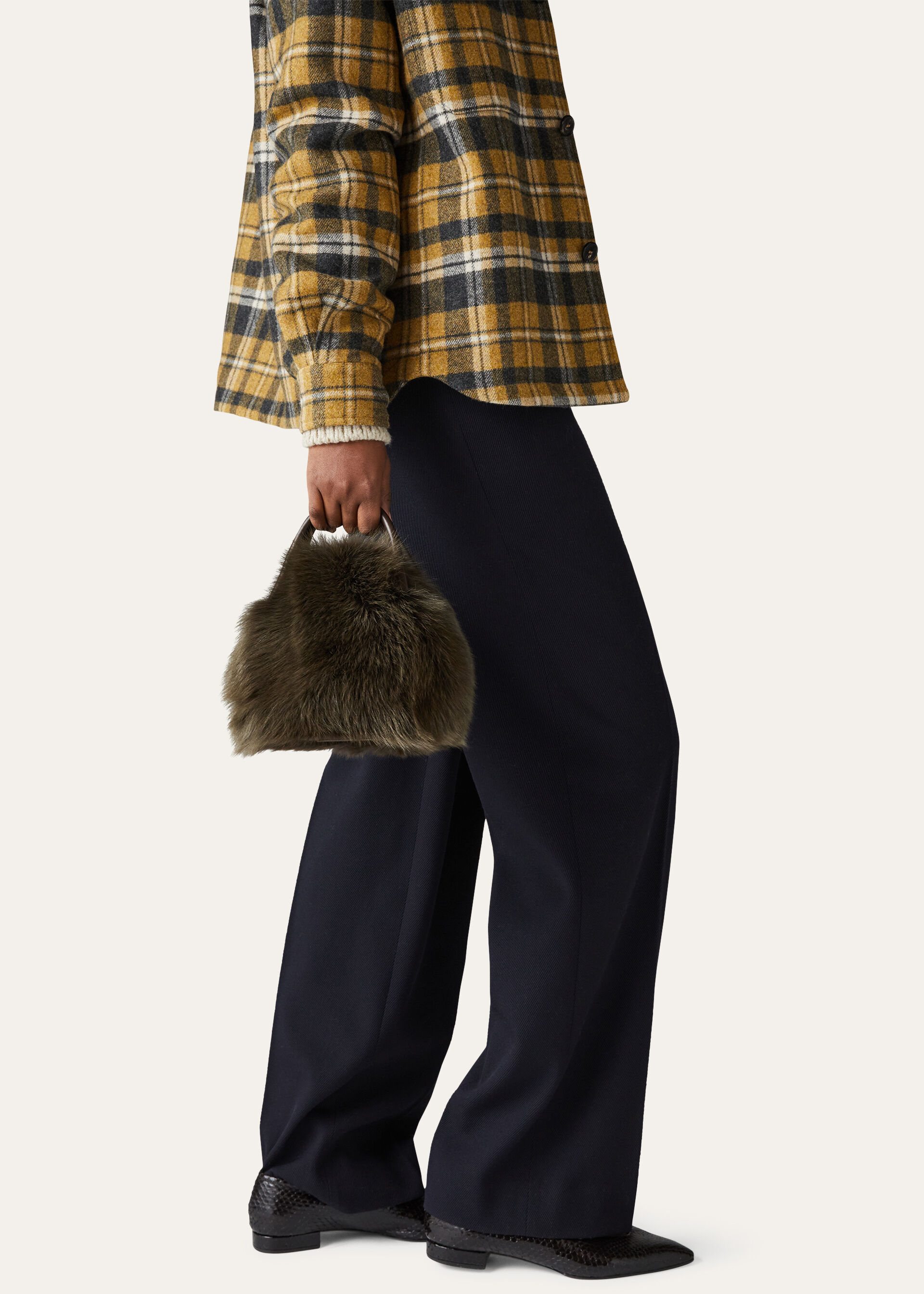 BALE MICRO LONG HAIRED LAMBSKIN ROUNDED LEATHER