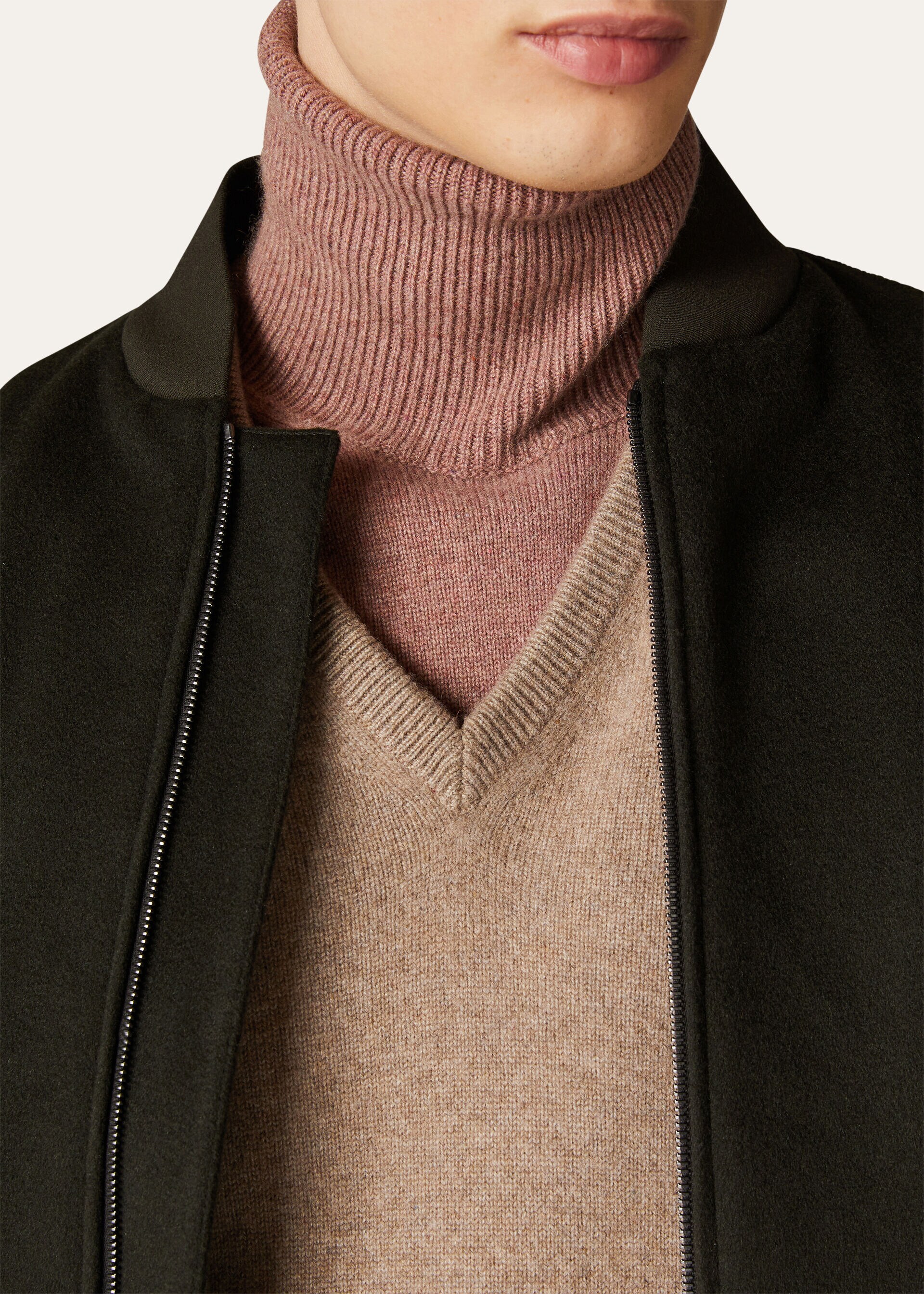 SCOLLO V RECYCLED CASHMERE