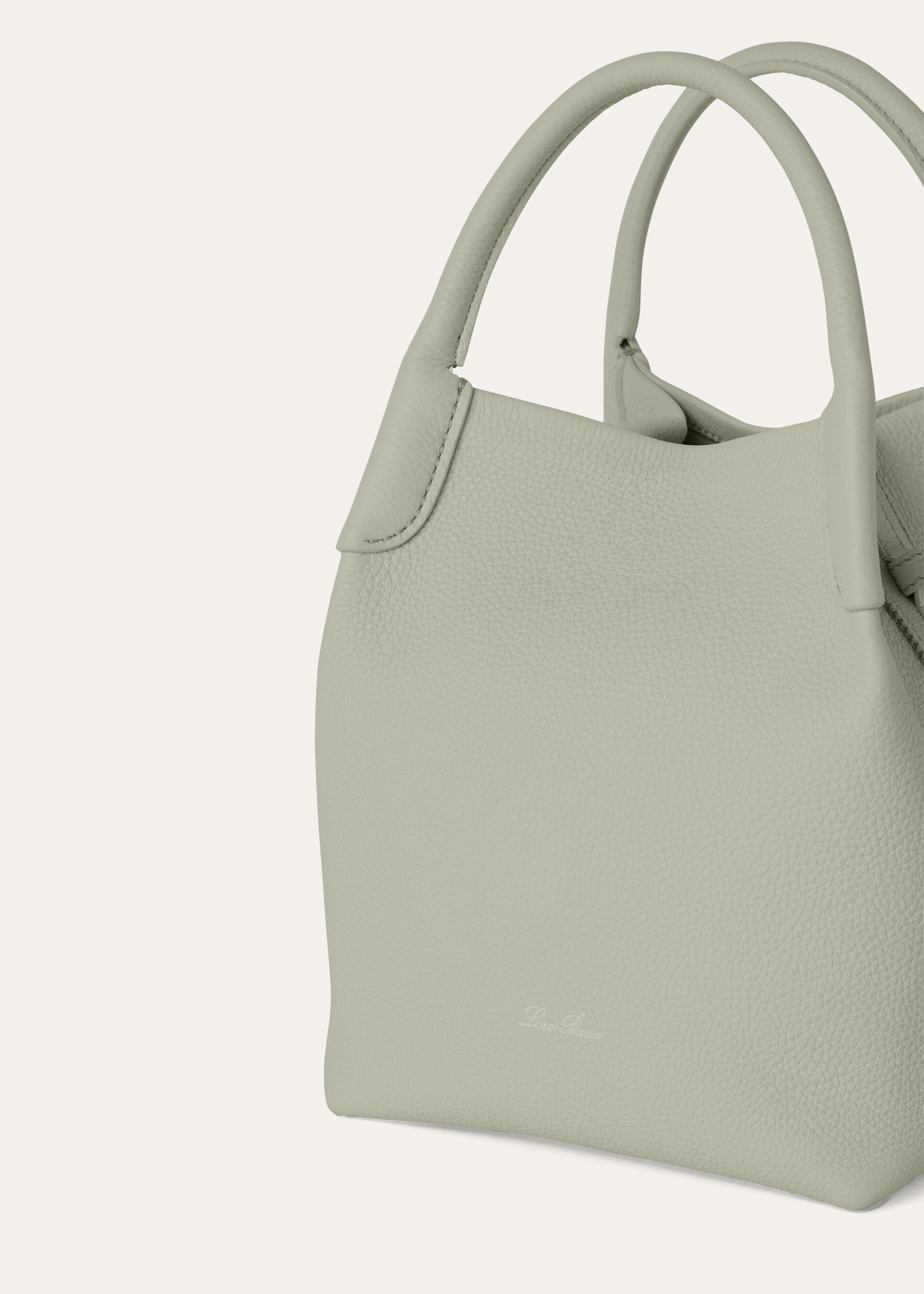 BALE SMALL FINE GRAINED LEATHER