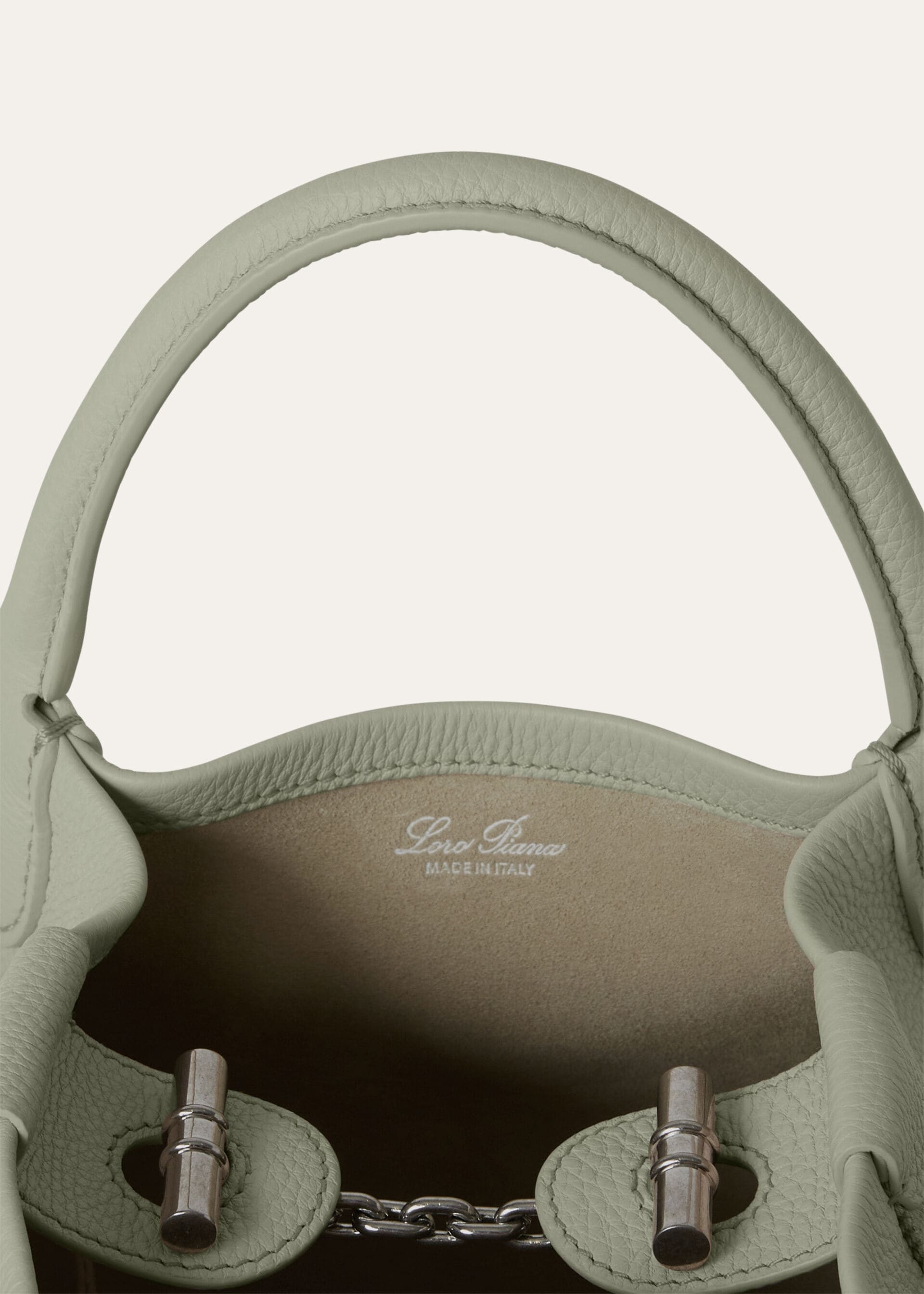 BALE SMALL FINE GRAINED LEATHER