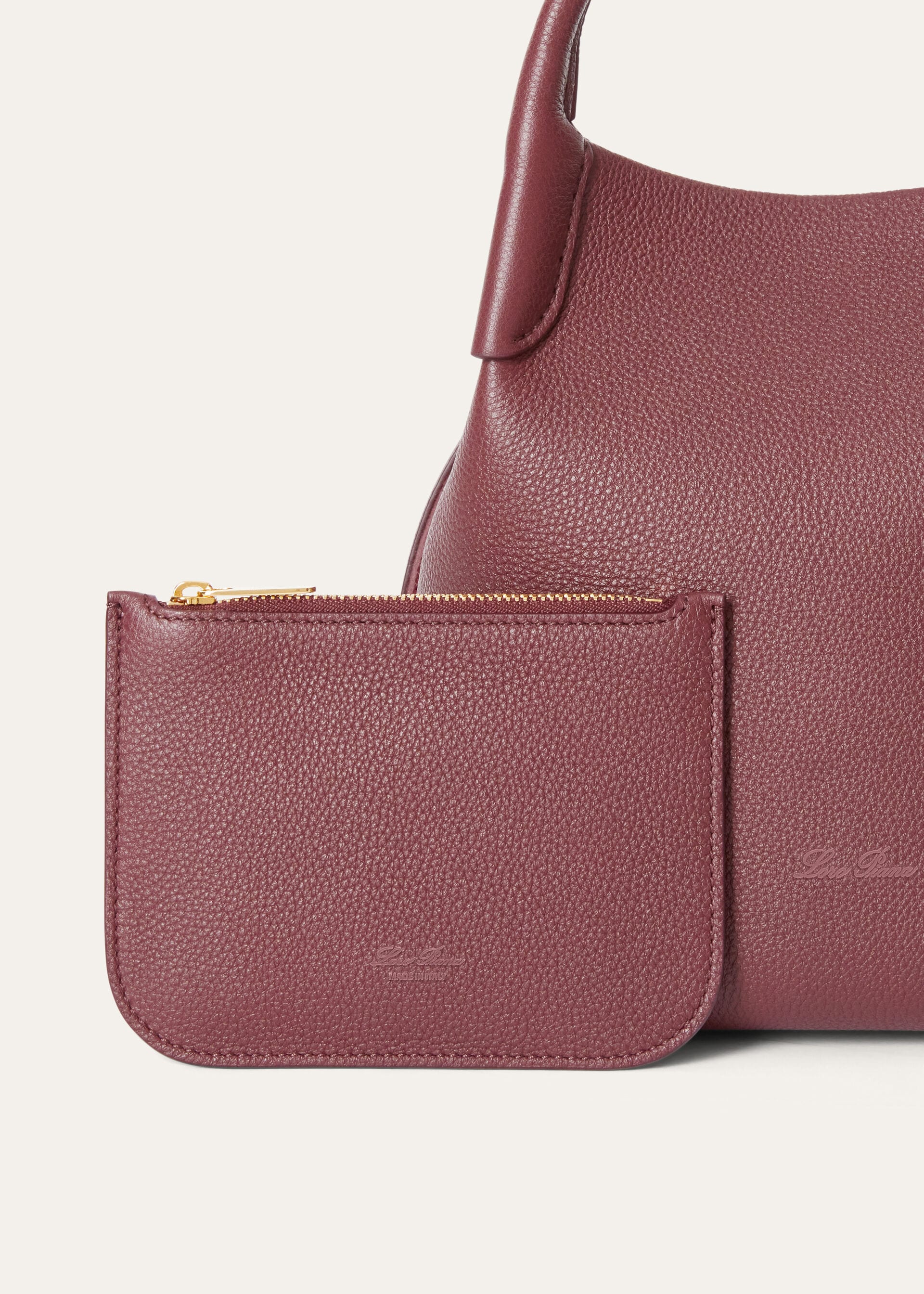 BALE SMALL FINE GRAINED LEATHER