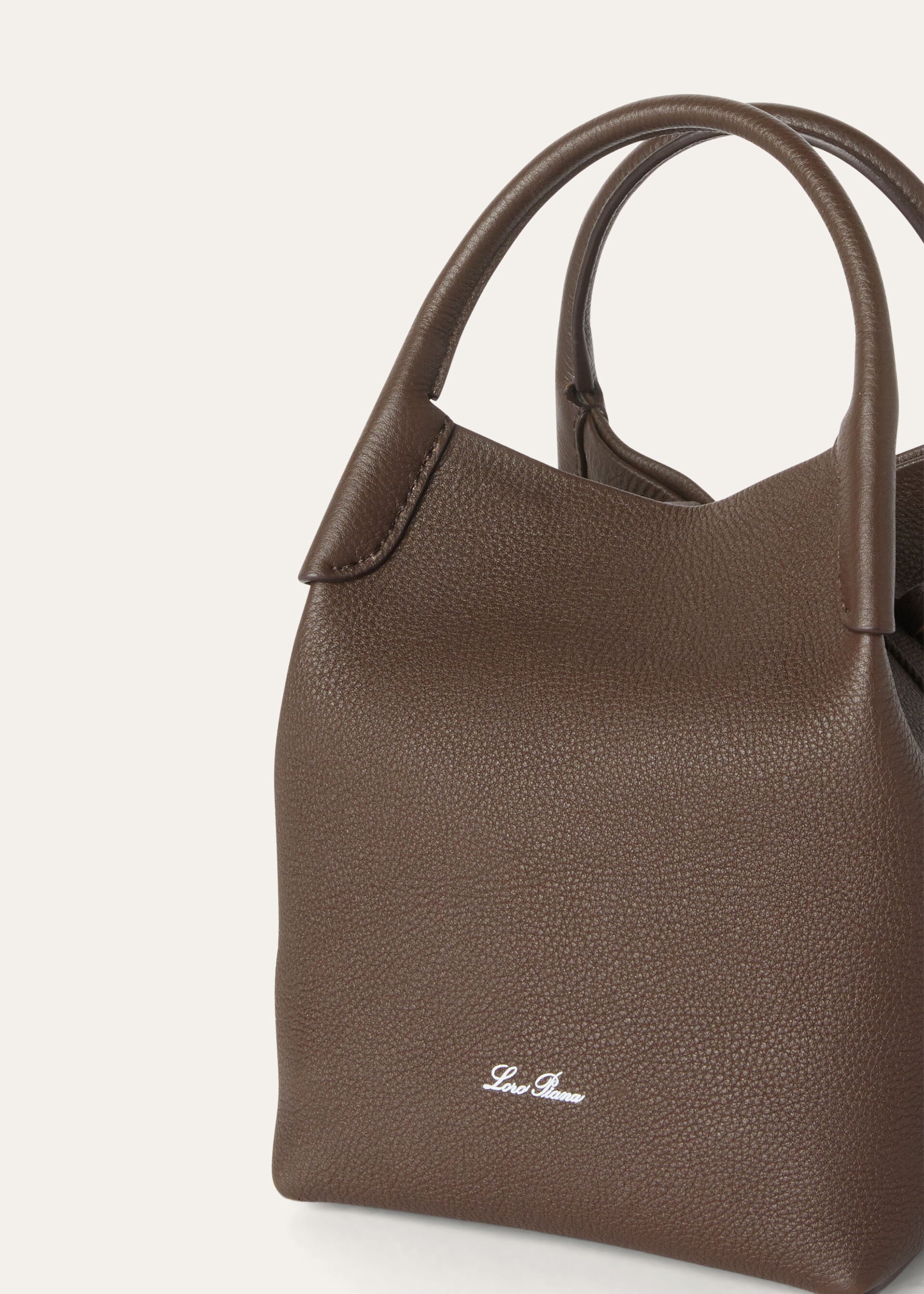 BALE SMALL FINE GRAINED LEATHER