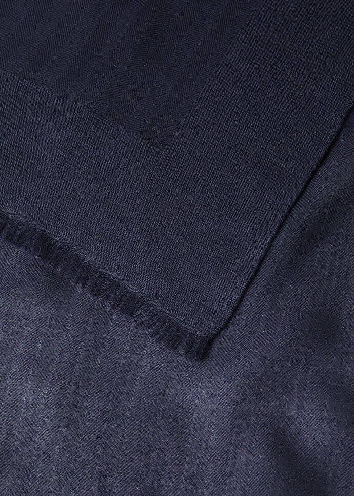MAXI STOLA CASH CREST JACQUARD_FAN9120_W000_NR_3