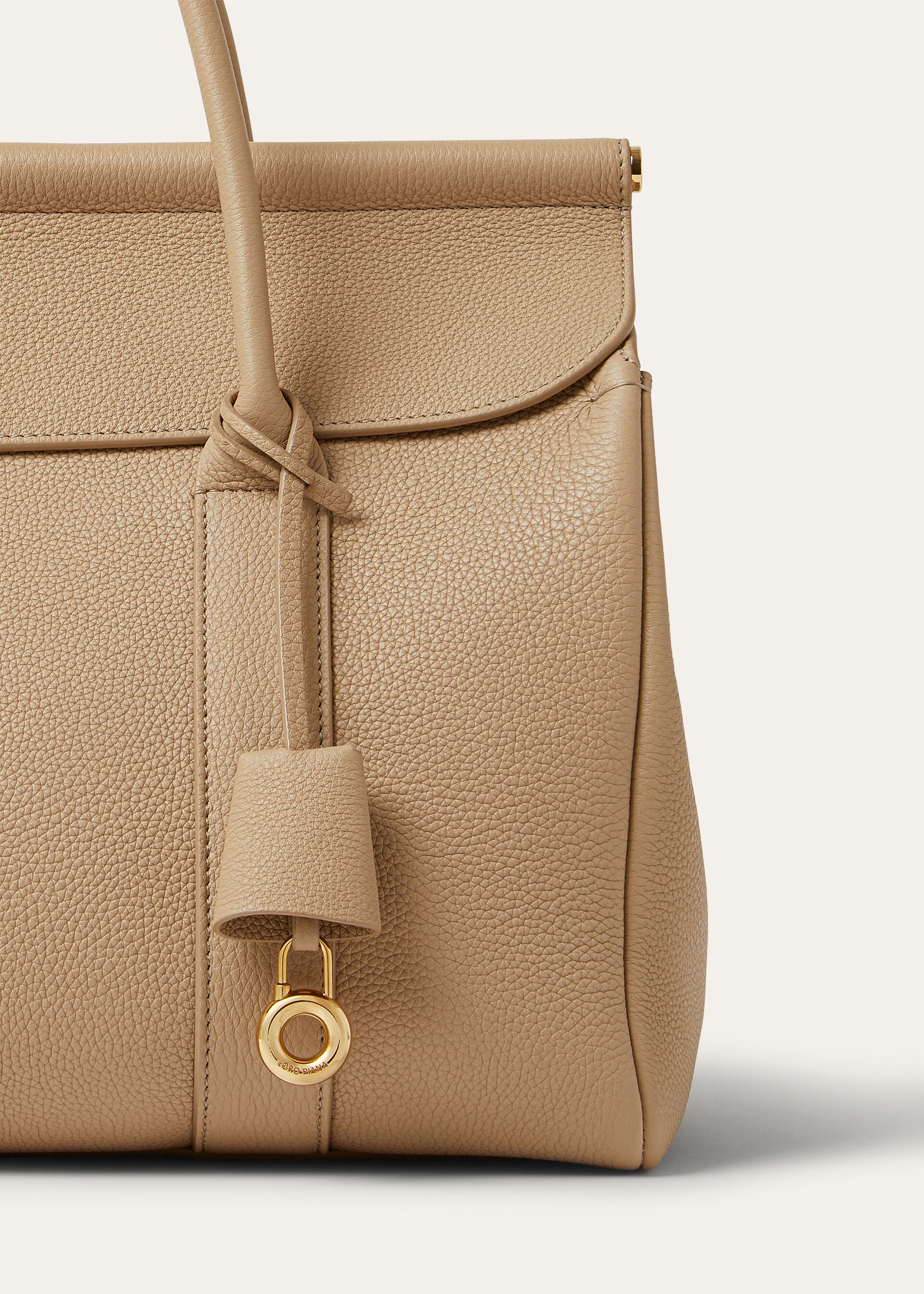 LOOM L32 FINE GRAINED LEATHER