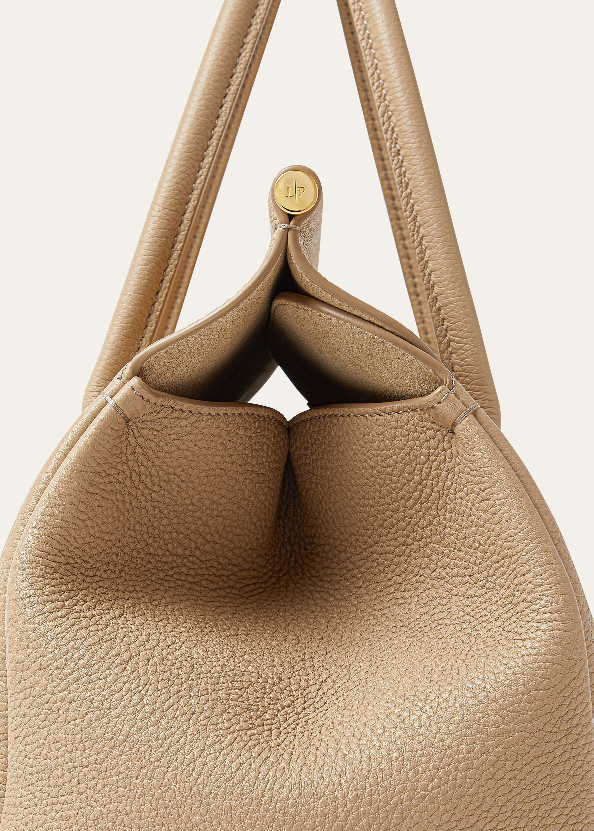LOOM L32 FINE GRAINED LEATHER