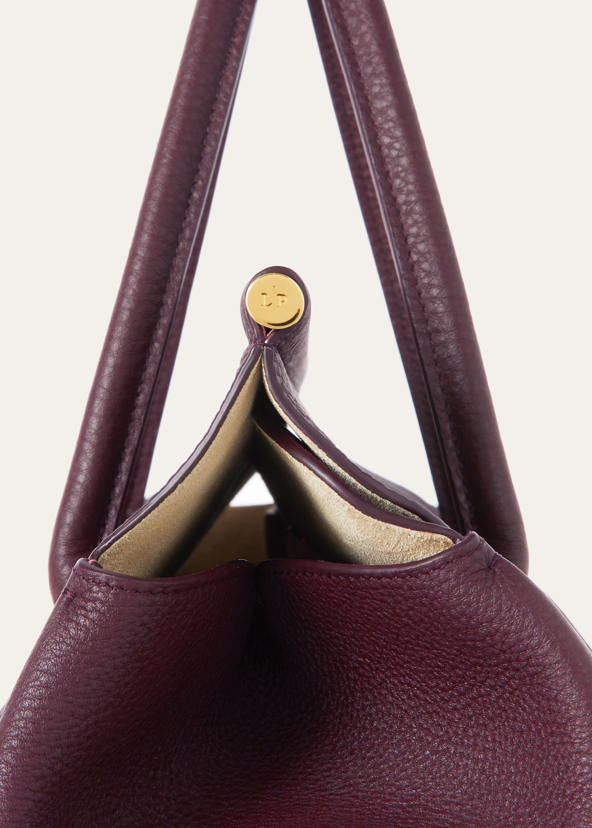 LOOM L32 FINE GRAINED LEATHER