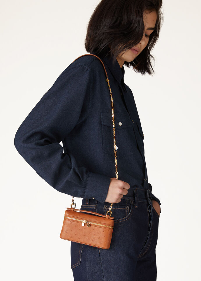 EXTRA POCKET MINI POUCH OSTRICH SADDLE FINISH_FAN9926_E0DA_NR_1