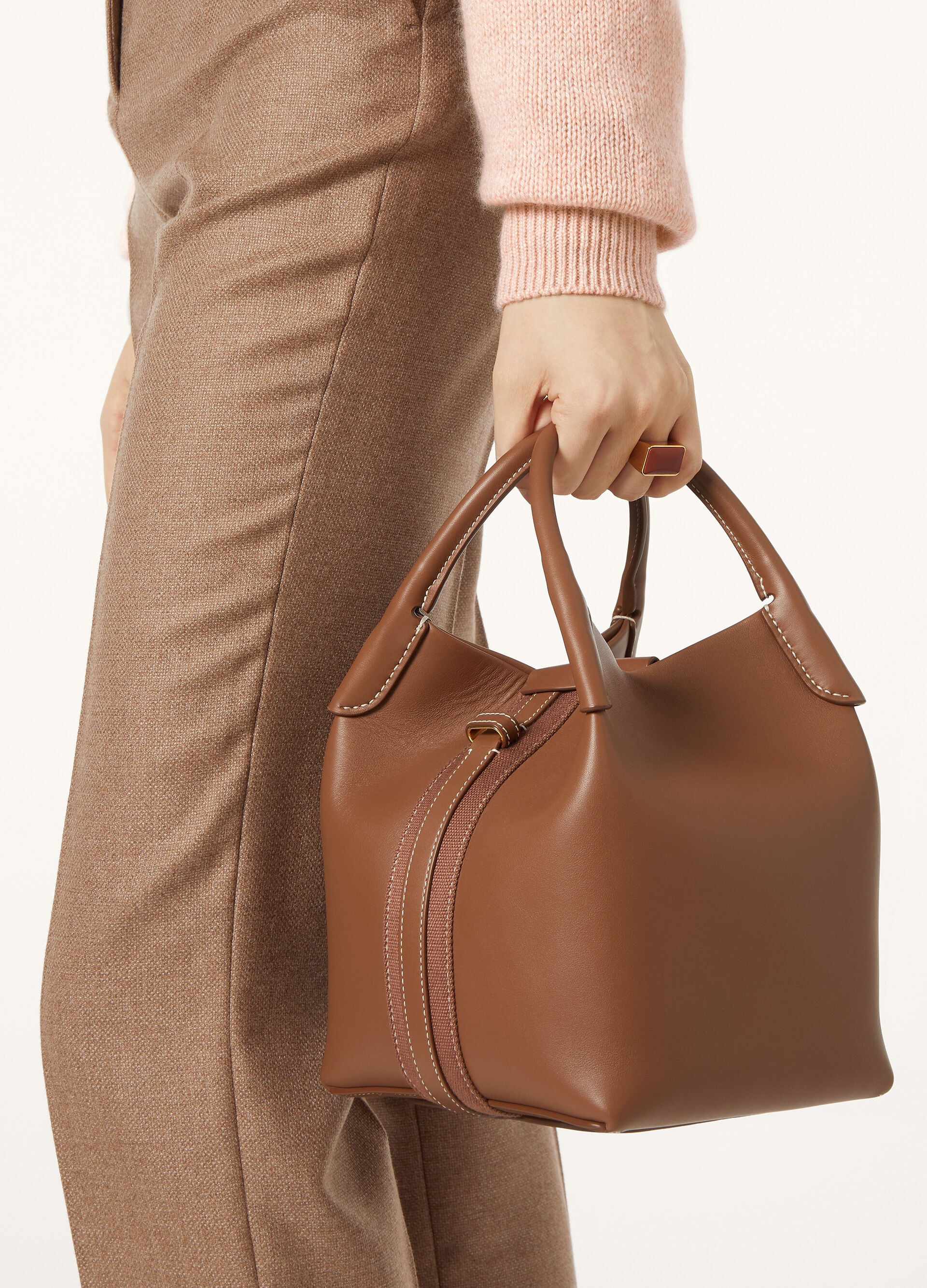 BALE SMALL ROUNDED LEATHER