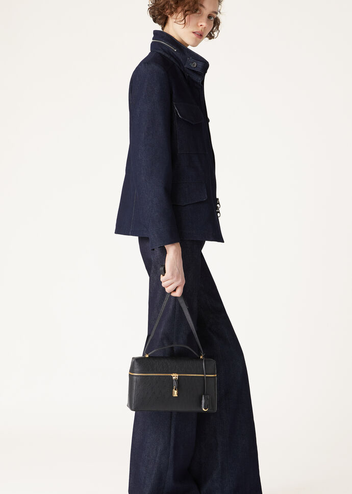 【最新作♪】Loro piana エクストラ バッグ L27 オーストリッチ TINKERLUST | Inspired by charming vintage suitcases, this