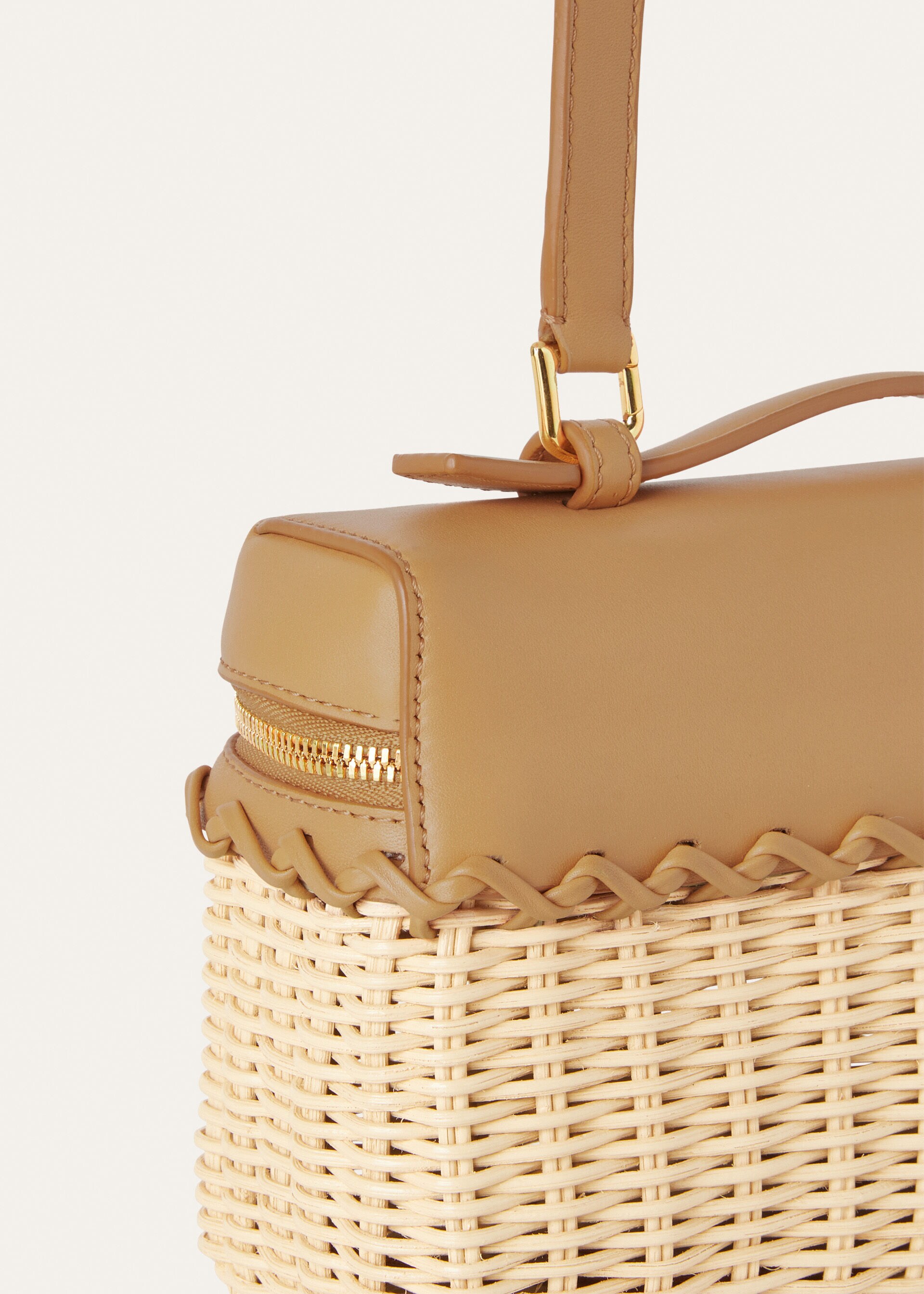 Extra Pocket L19 EastWest wicker Malt/Light Bamboo Loro Piana CA