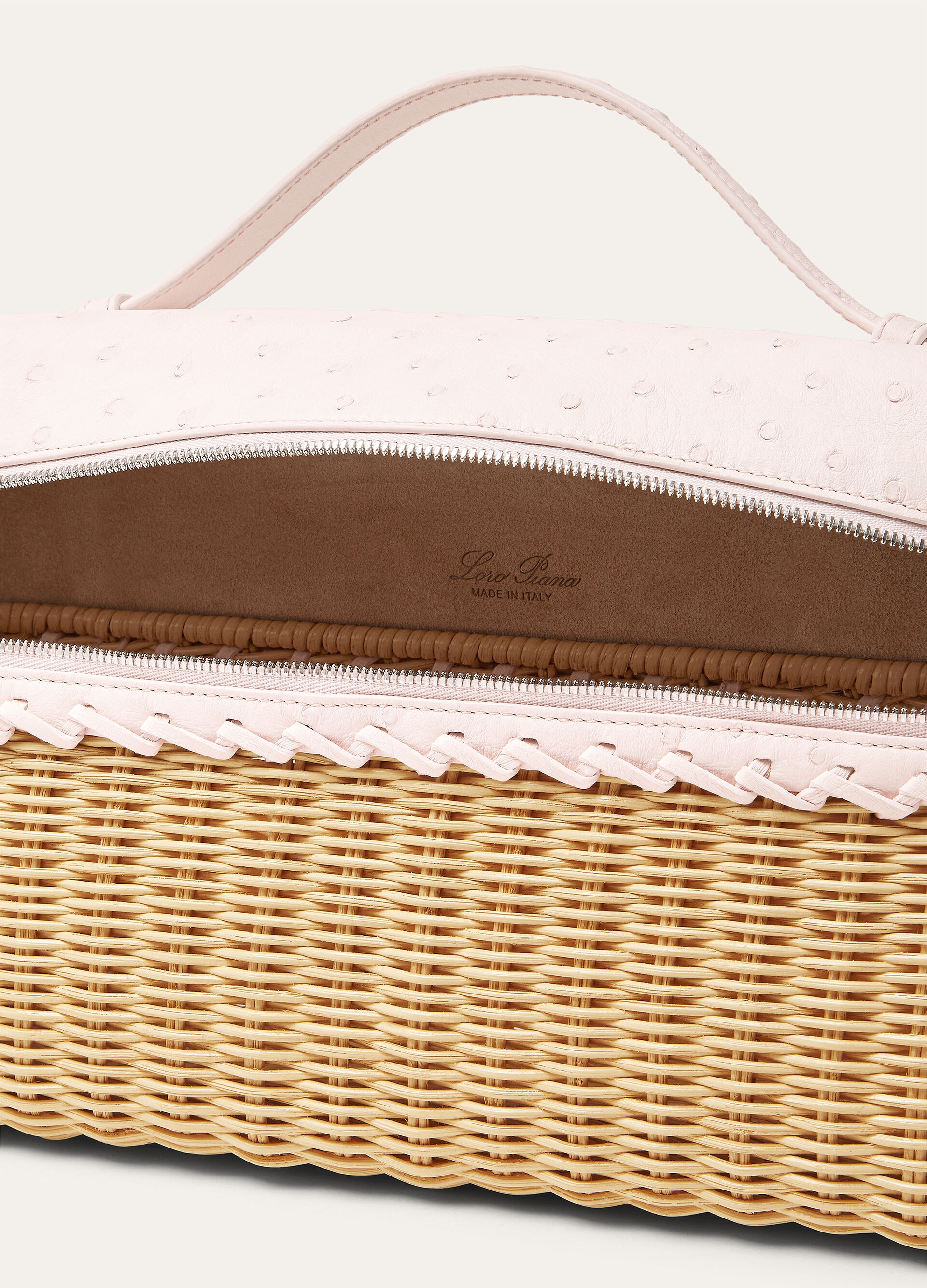 EXTRA POCKET L27 WICKER OSTRICH SADDLE FINISH