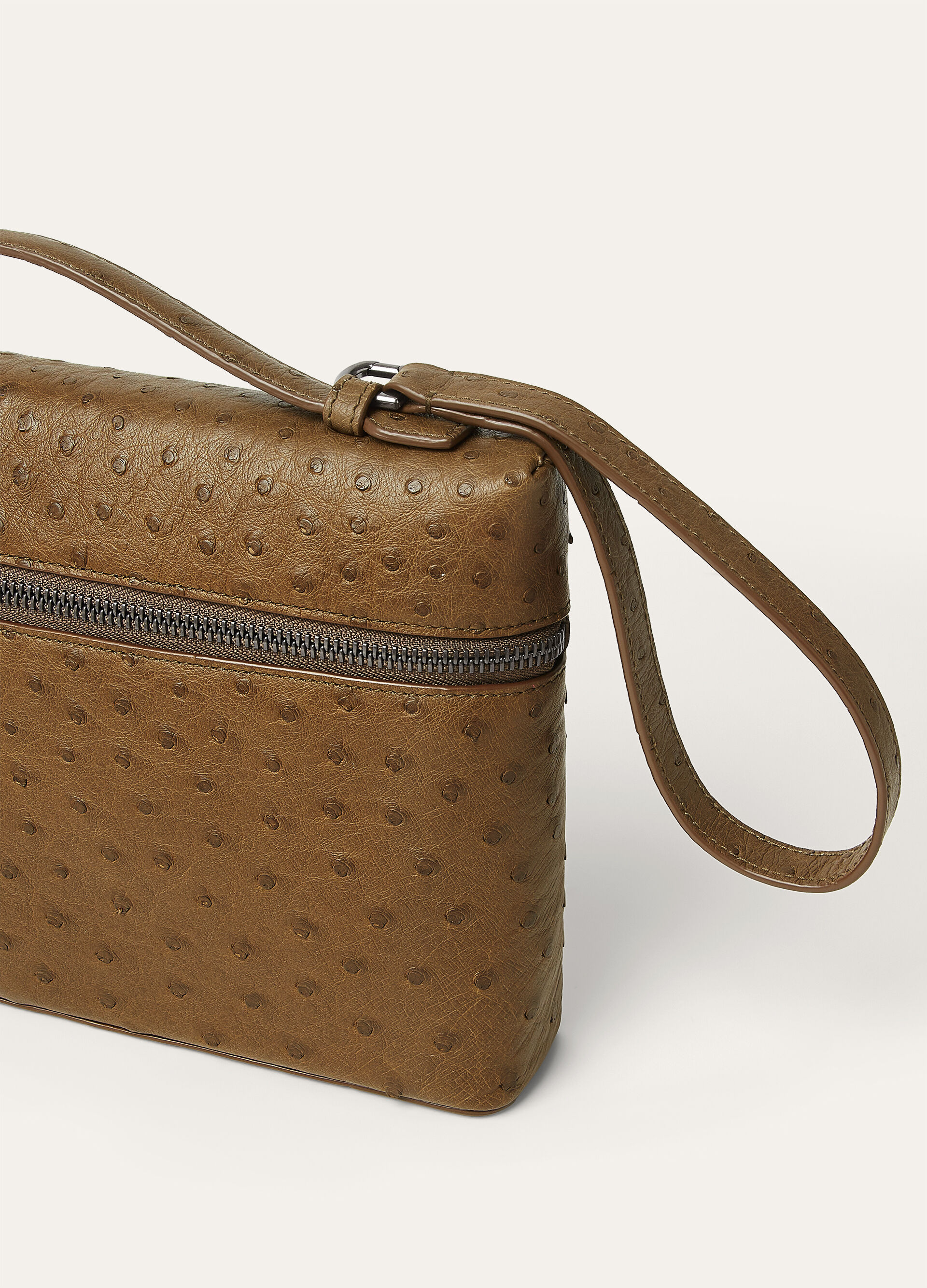EXTRA POUCH L29 OSTRICH SADDLE FINISH
