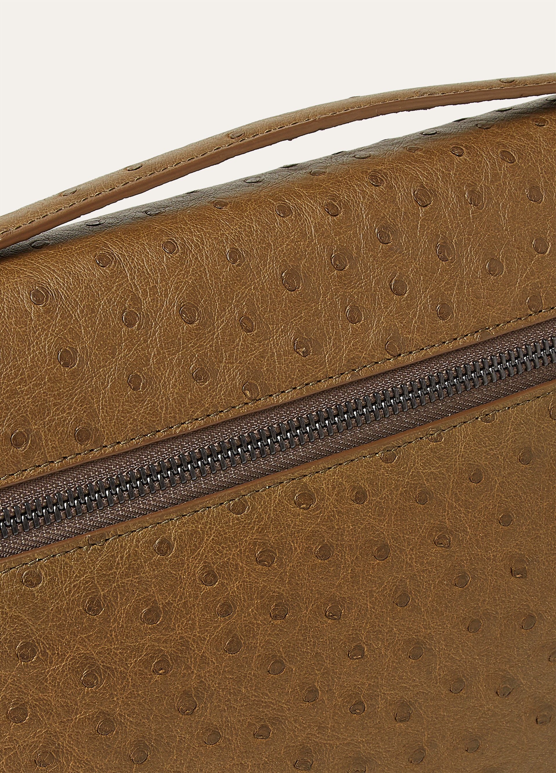 EXTRA POUCH L29 OSTRICH SADDLE FINISH