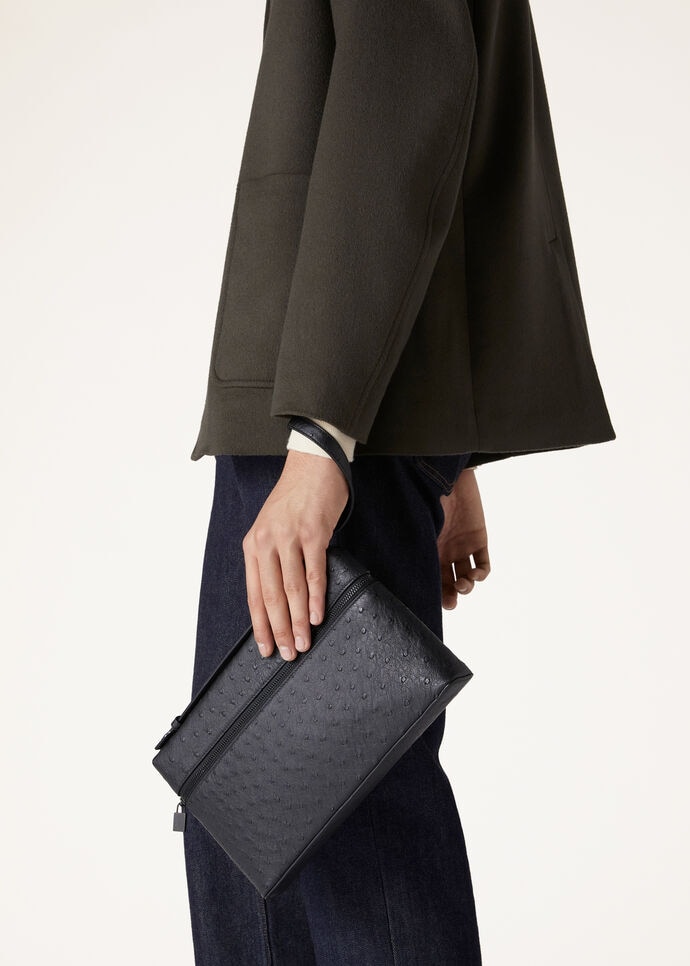 EXTRA POUCH L29 OSTRICH SADDLE FINISH_FAO1203_804N_NR_1