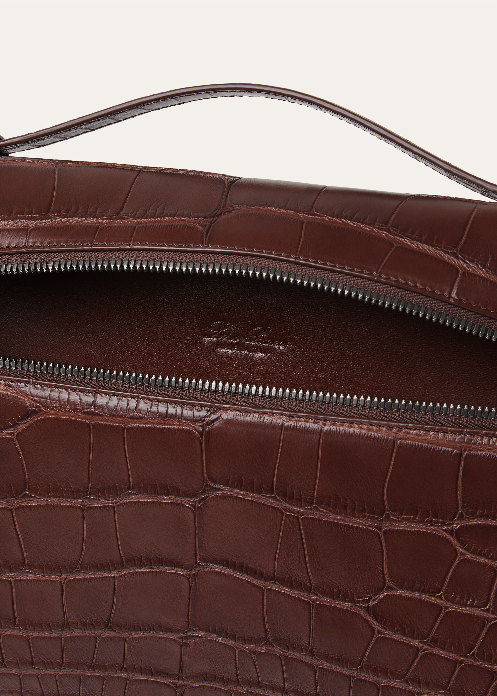 EXTRA POUCH L29 SOFT MATT ALLIGATOR