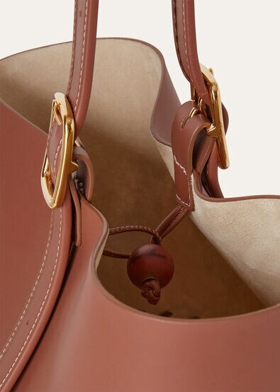 CEDAR BUCKET WICKER/ROUNDED CALF