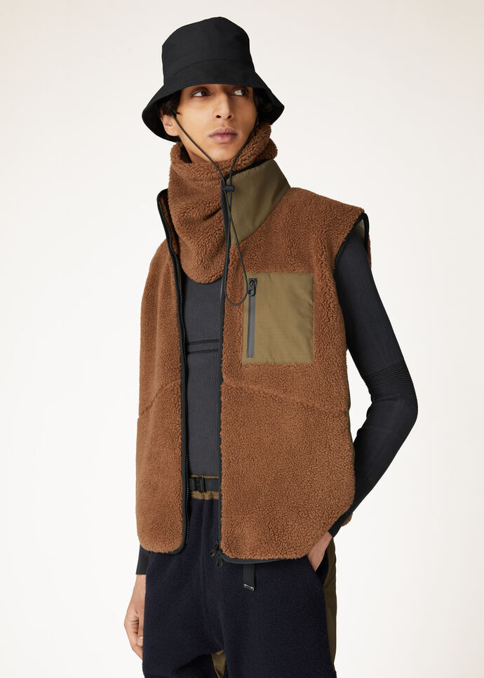 ANDER GILET CURLY CASHFUR_FAO2126_HB03_3