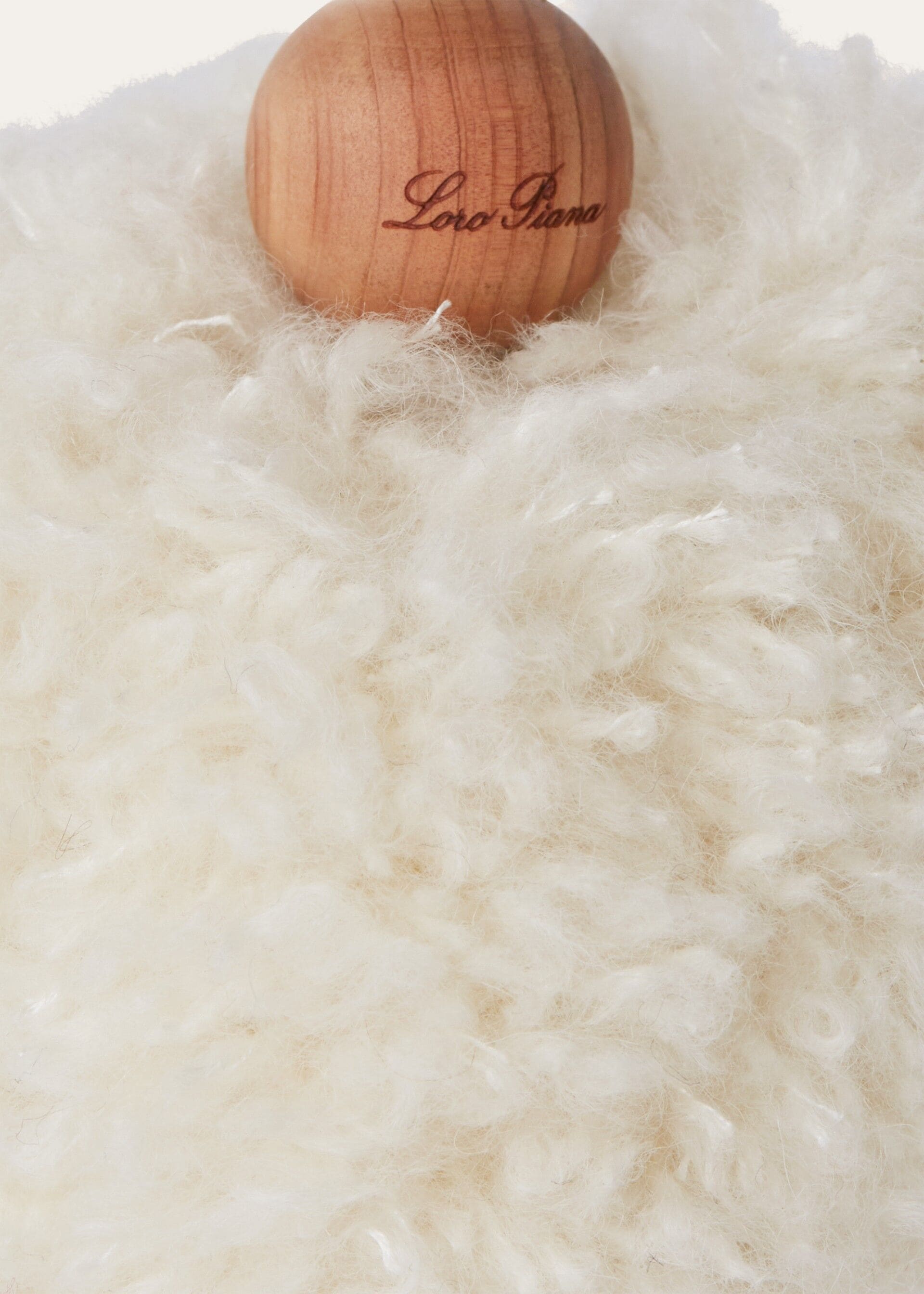 SOFT CASH CHRISTMAS LARGE BALL