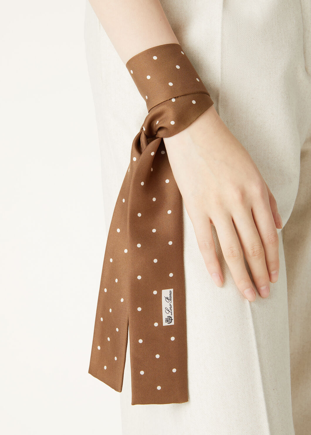 TIE BAND SILK POIS_FAO2634_T1I3_NR_1