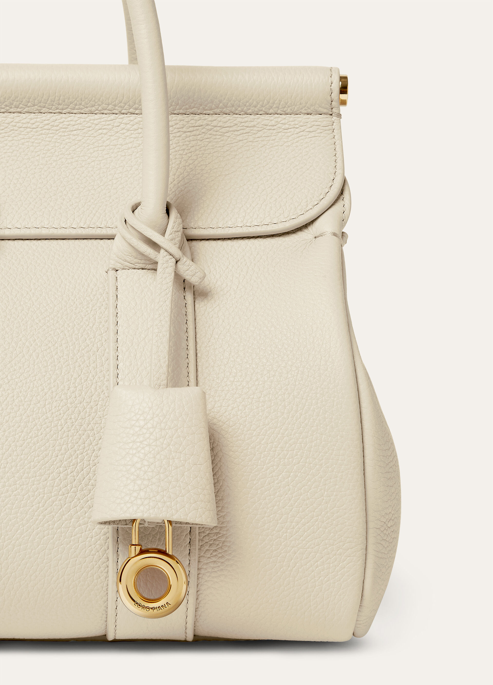 LOOM L25 FINE GRAINED LEATHER