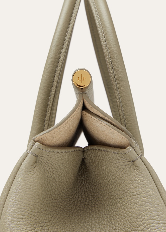 LOOM L25 FINE GRAINED LEATHER_FAO2680_51AX_NR_4