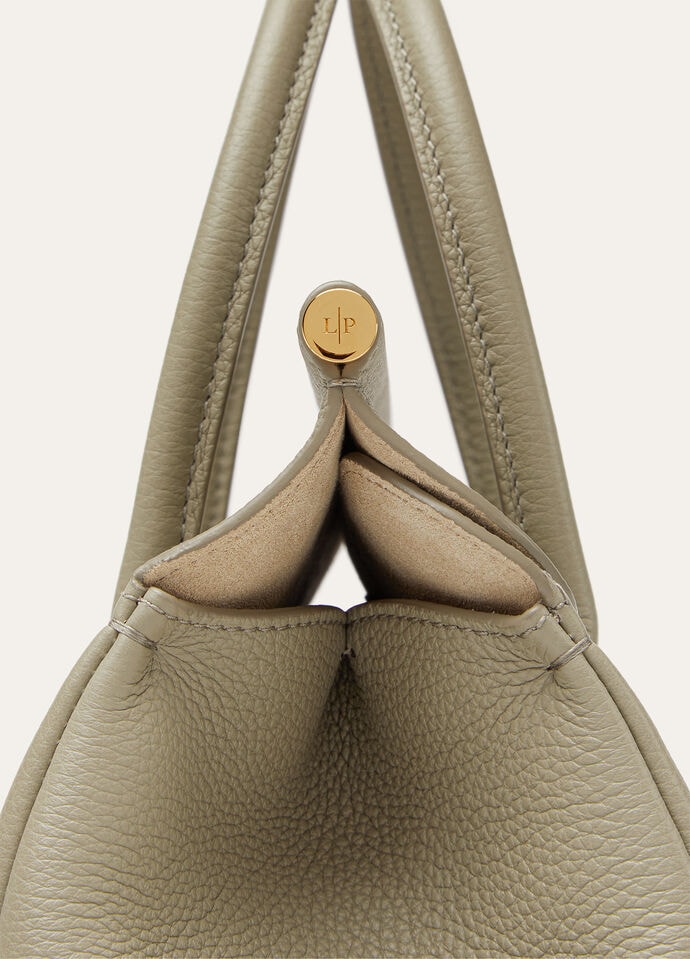 LOOM L25 FINE GRAINED LEATHER_FAO2680_51AX_NR_4