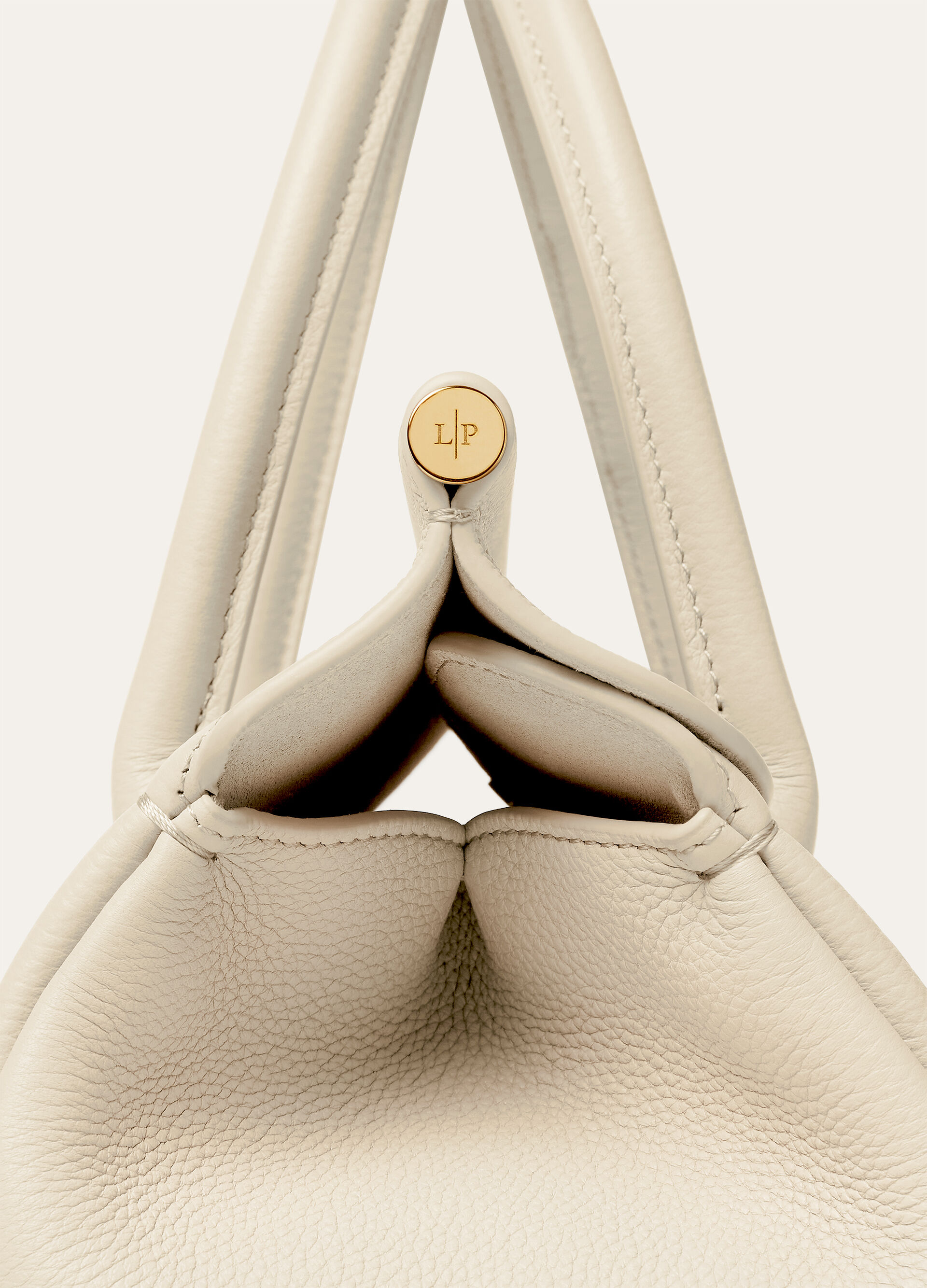 LOOM L25 FINE GRAINED LEATHER