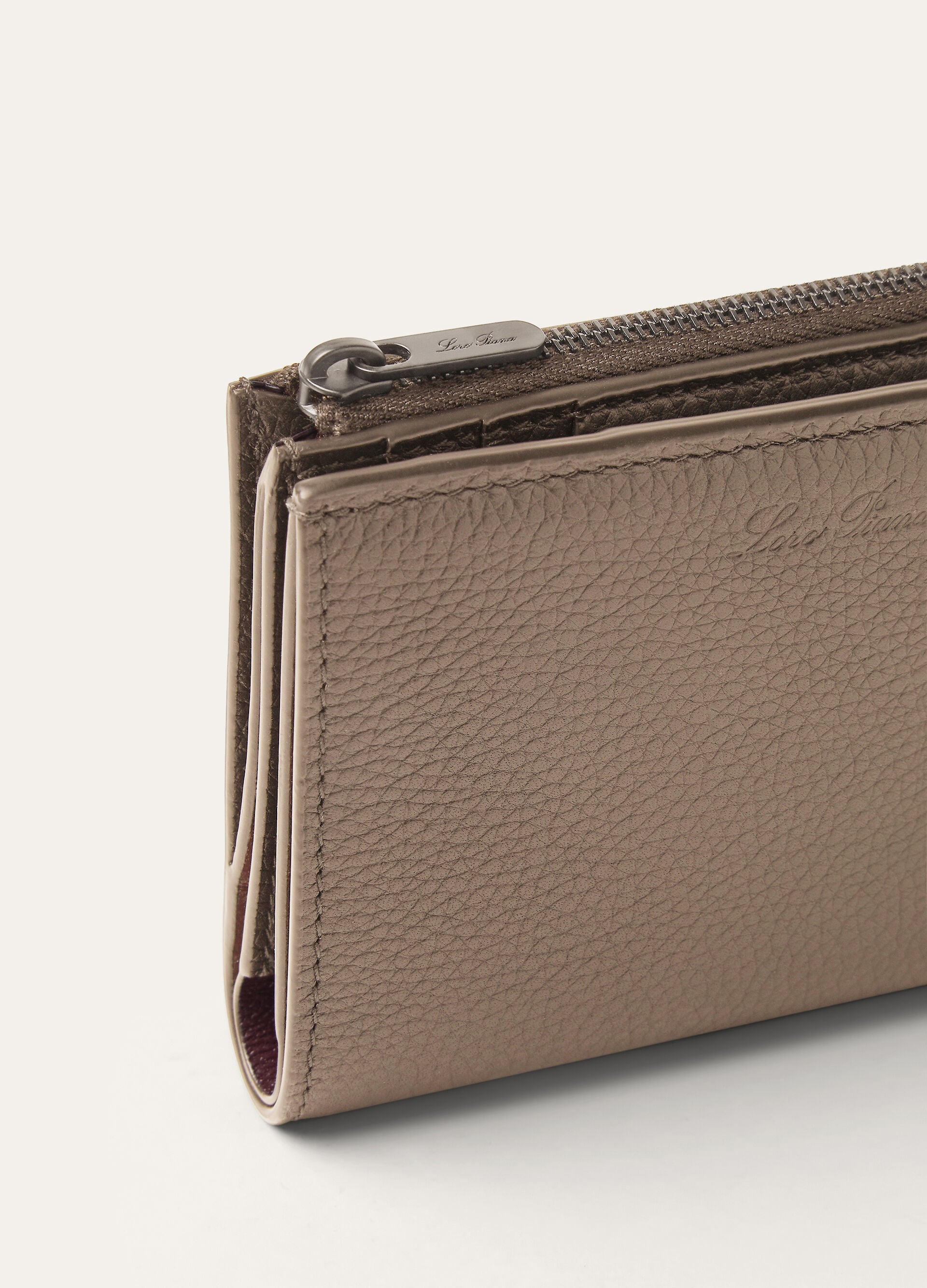 BIFOLD ZIP WALLET TENDER CALF