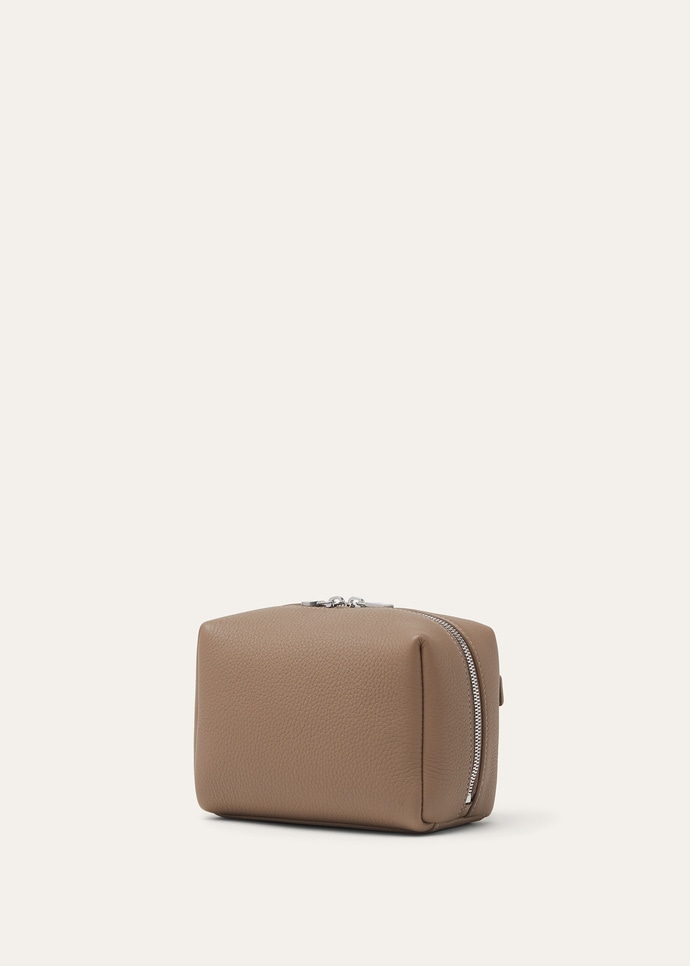 EXTRA TRAVEL POUCH SMALL TENDER CALF_FAO3205_D0Q4_NR_2