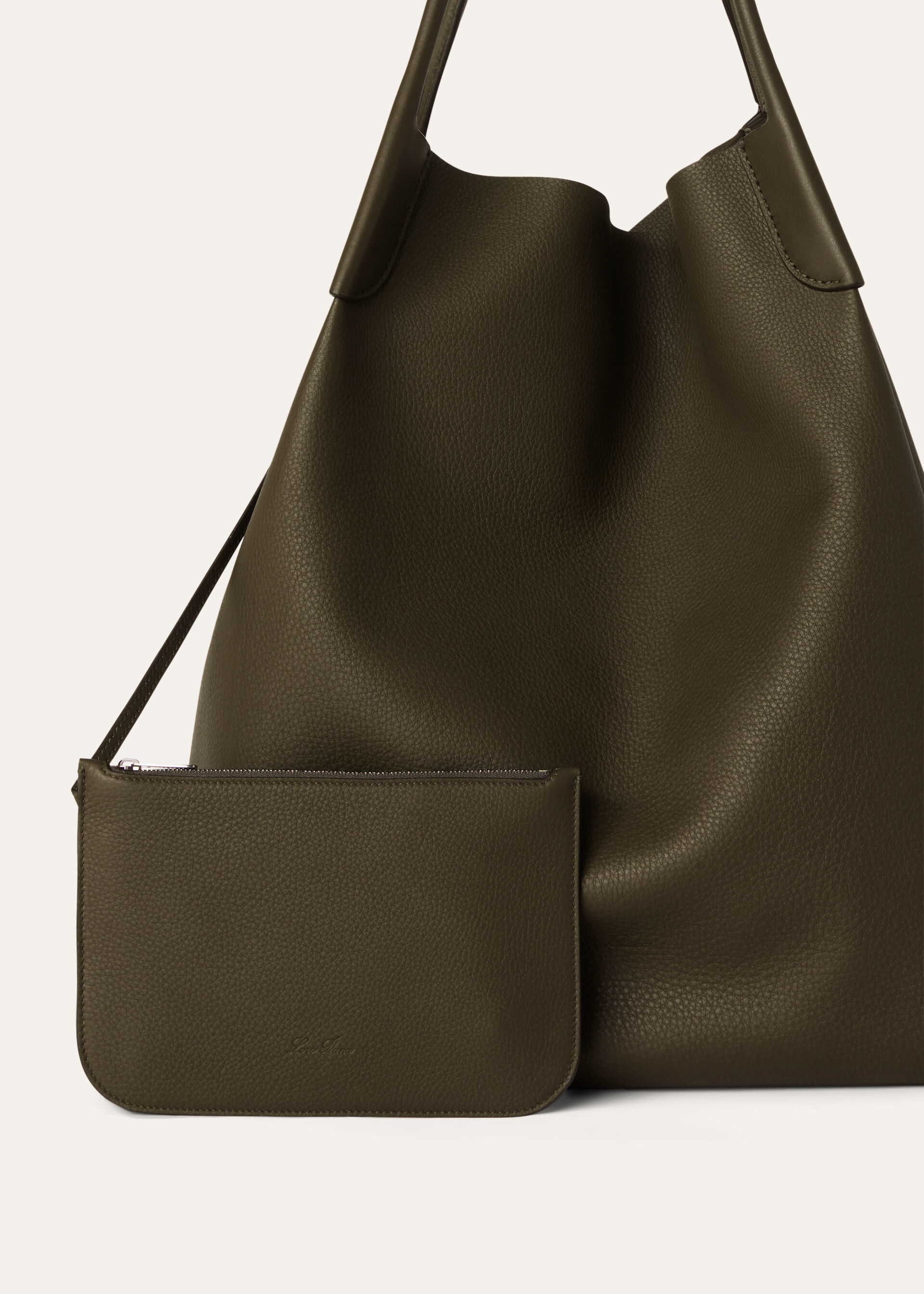 BALE HOBO EXTRA LARGE TENDER CALF