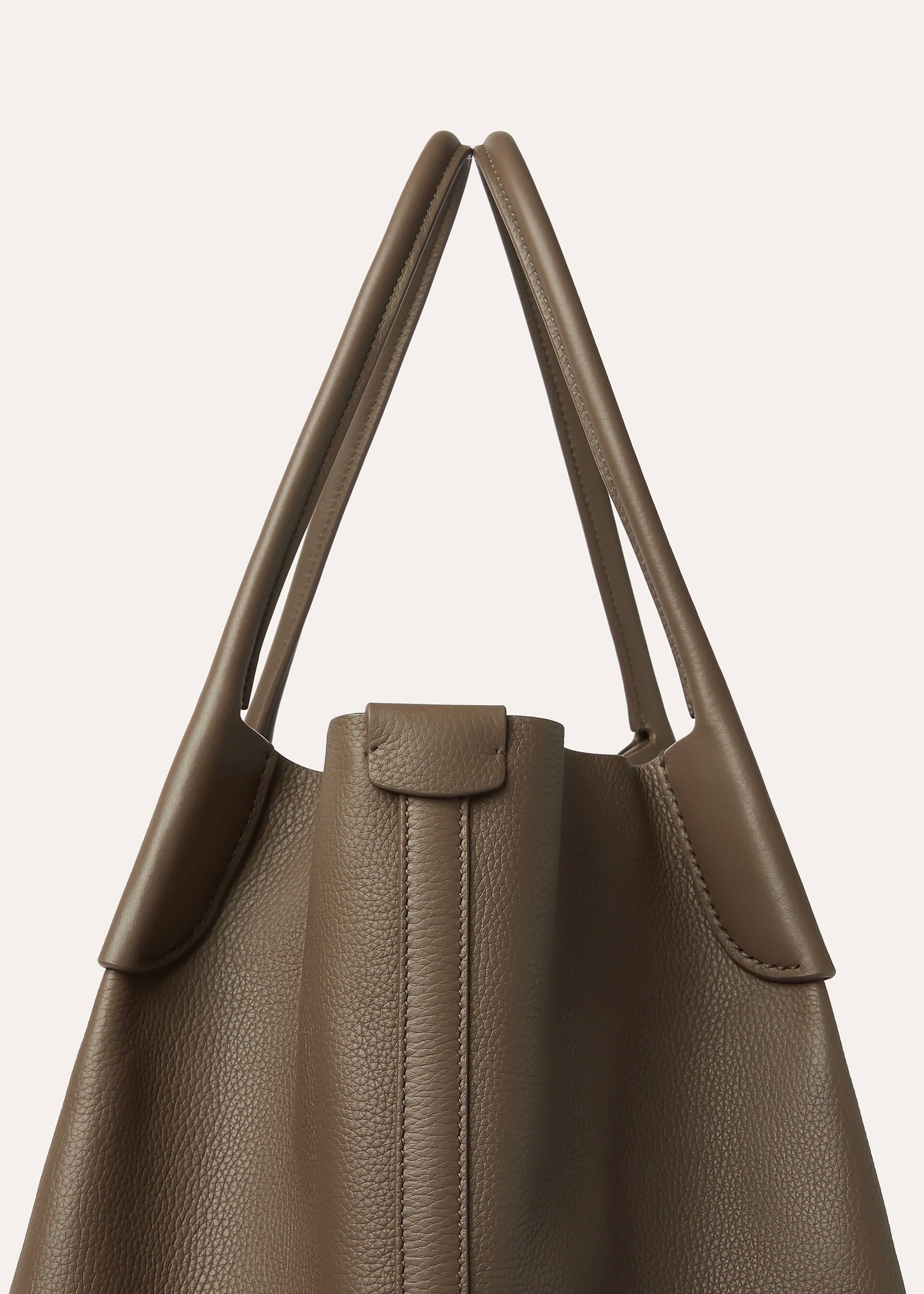 BALE HOBO EXTRA LARGE TENDER CALF
