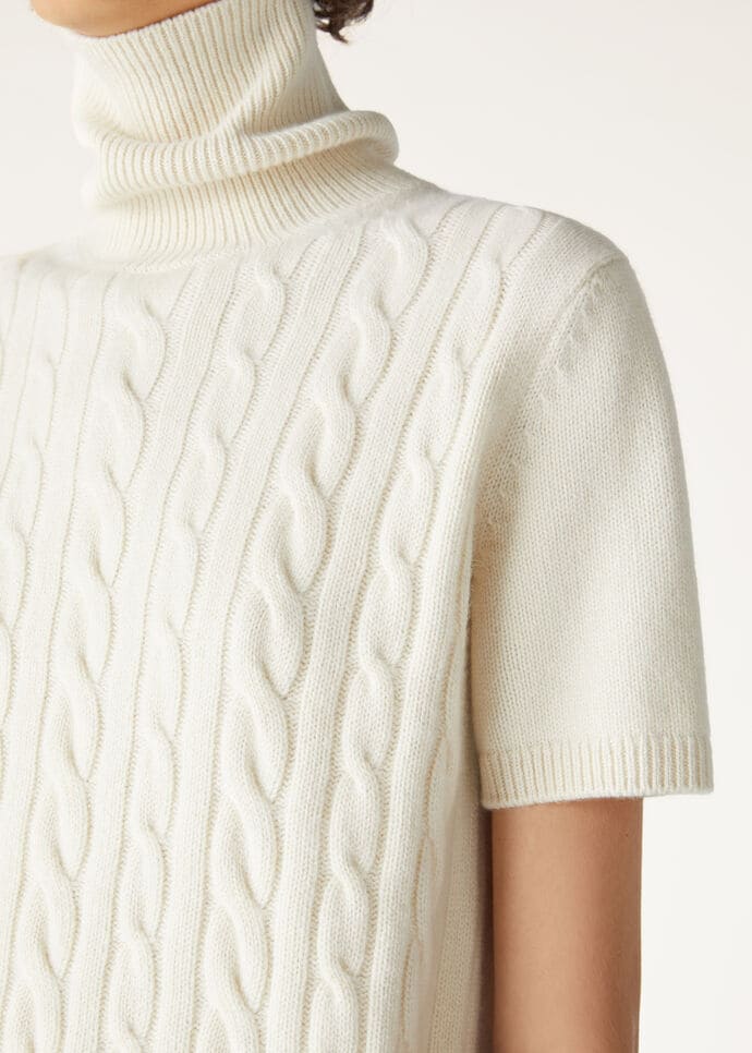 JUBILEE CABLES TURTLENECK SS SWEAT. BABY CASH GG 7_FAO5101_108V_2