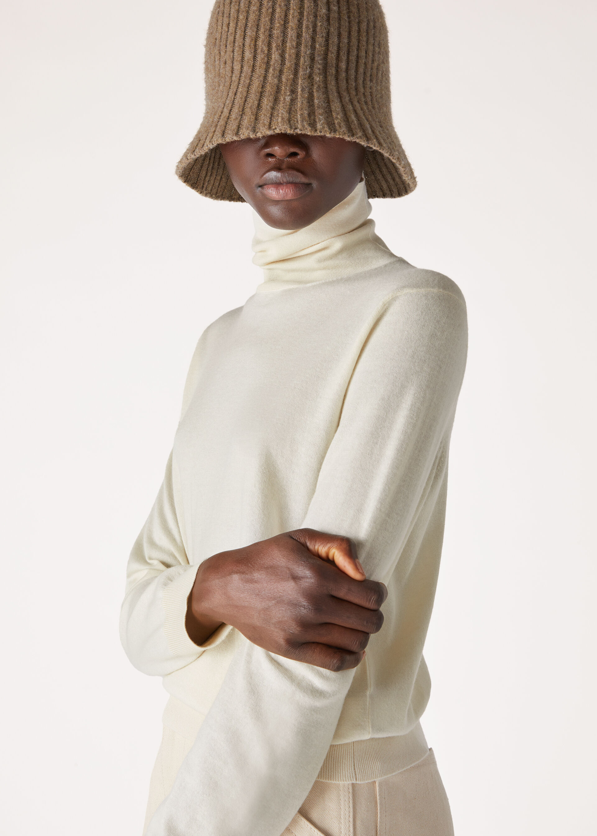 JUBILEE LIGHT TURTLENECK SWEATER BABY CASH GG 18