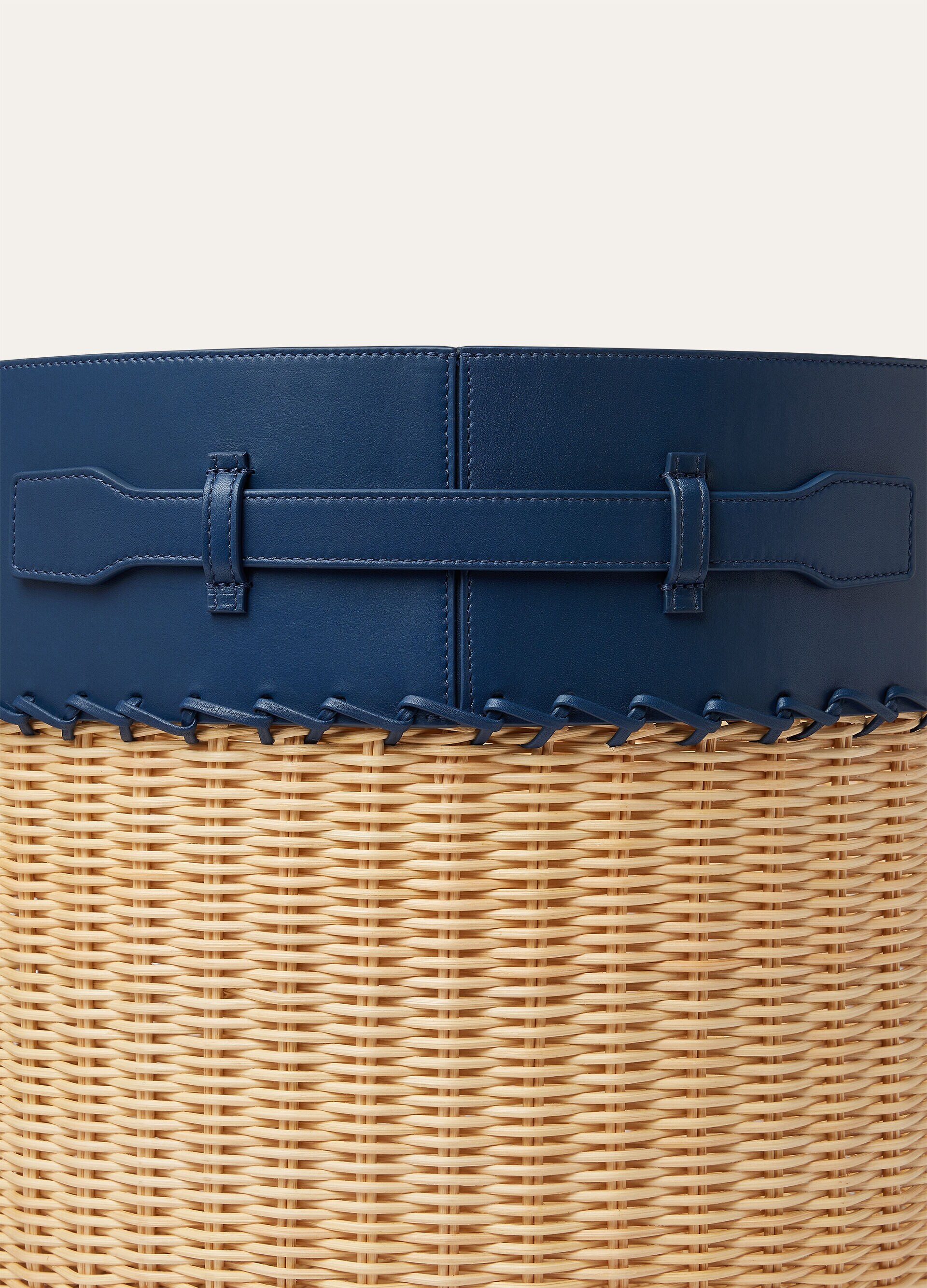 BASKET SHAPE A.2