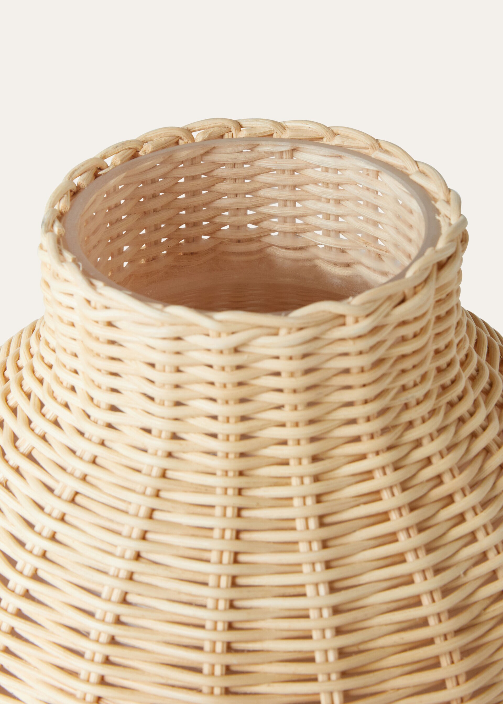 ROUND VASE 3