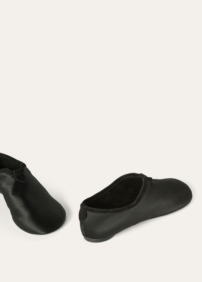 FLOATY FLAT SATIN_FAO7360_8000_7