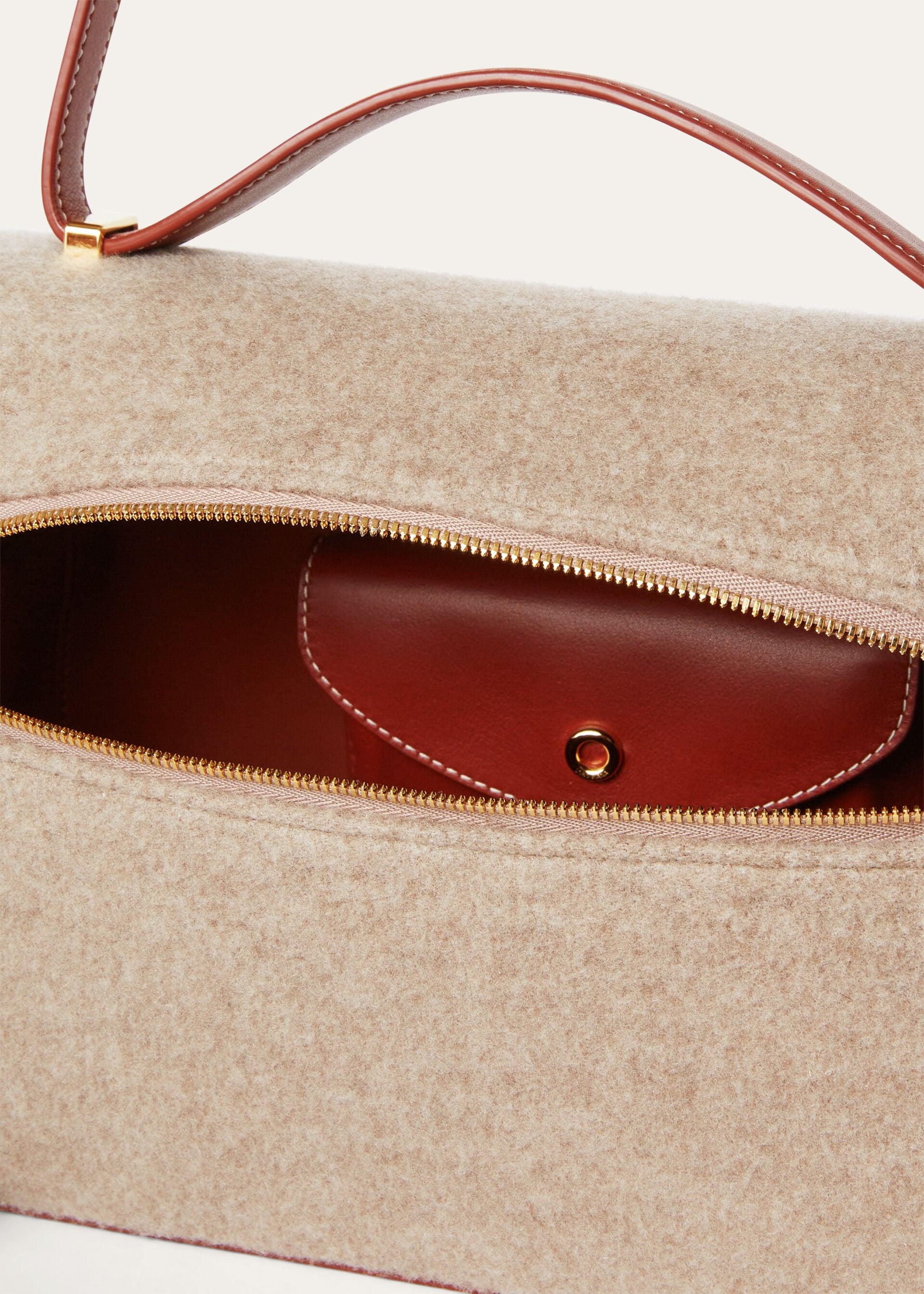 EXTRA BAG L27 CASHMERE/ROUNDED CALF