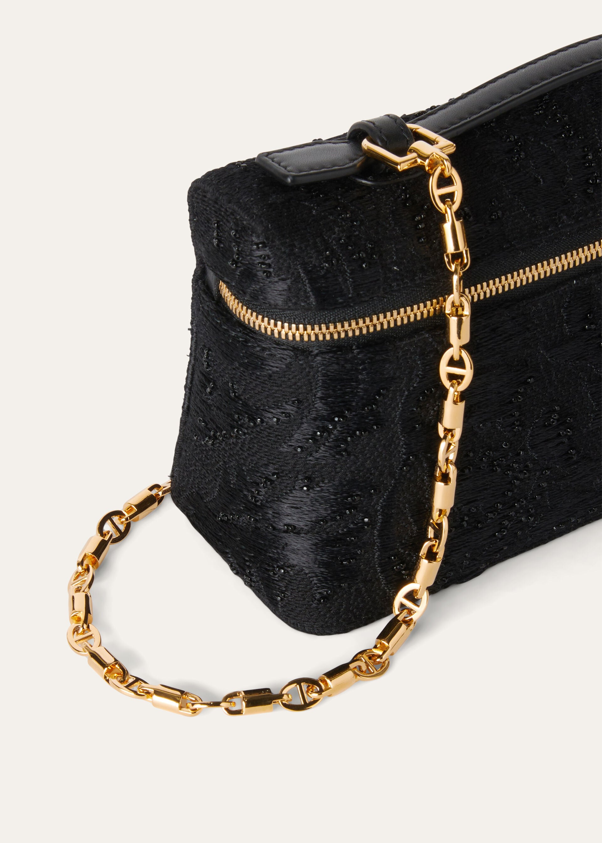 EXTRA POCKET L19 BLACK SILK PEARLS EMB CH LS