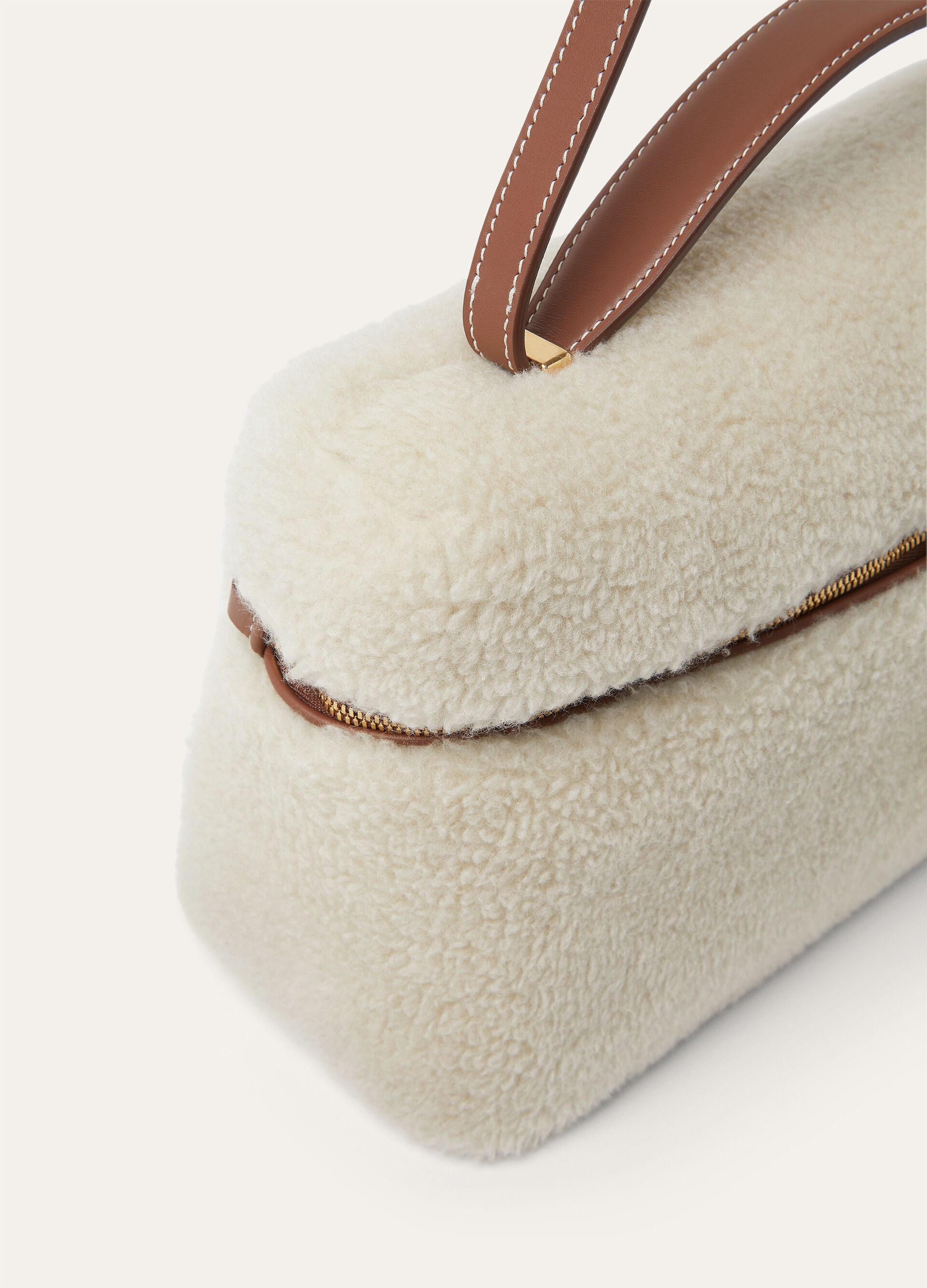 EXTRA BAG L27 CASHFUR ROUNDED CALF