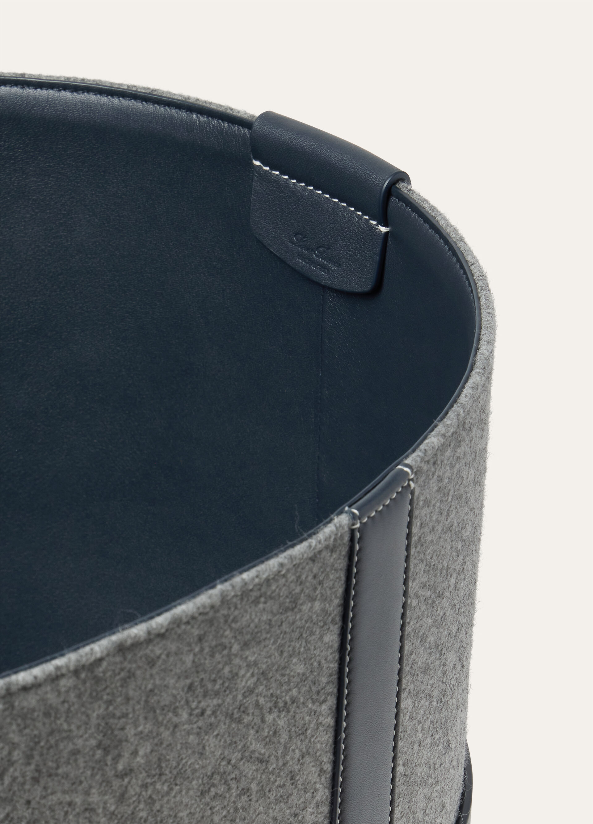 SOFT BASKET CASHFELT M