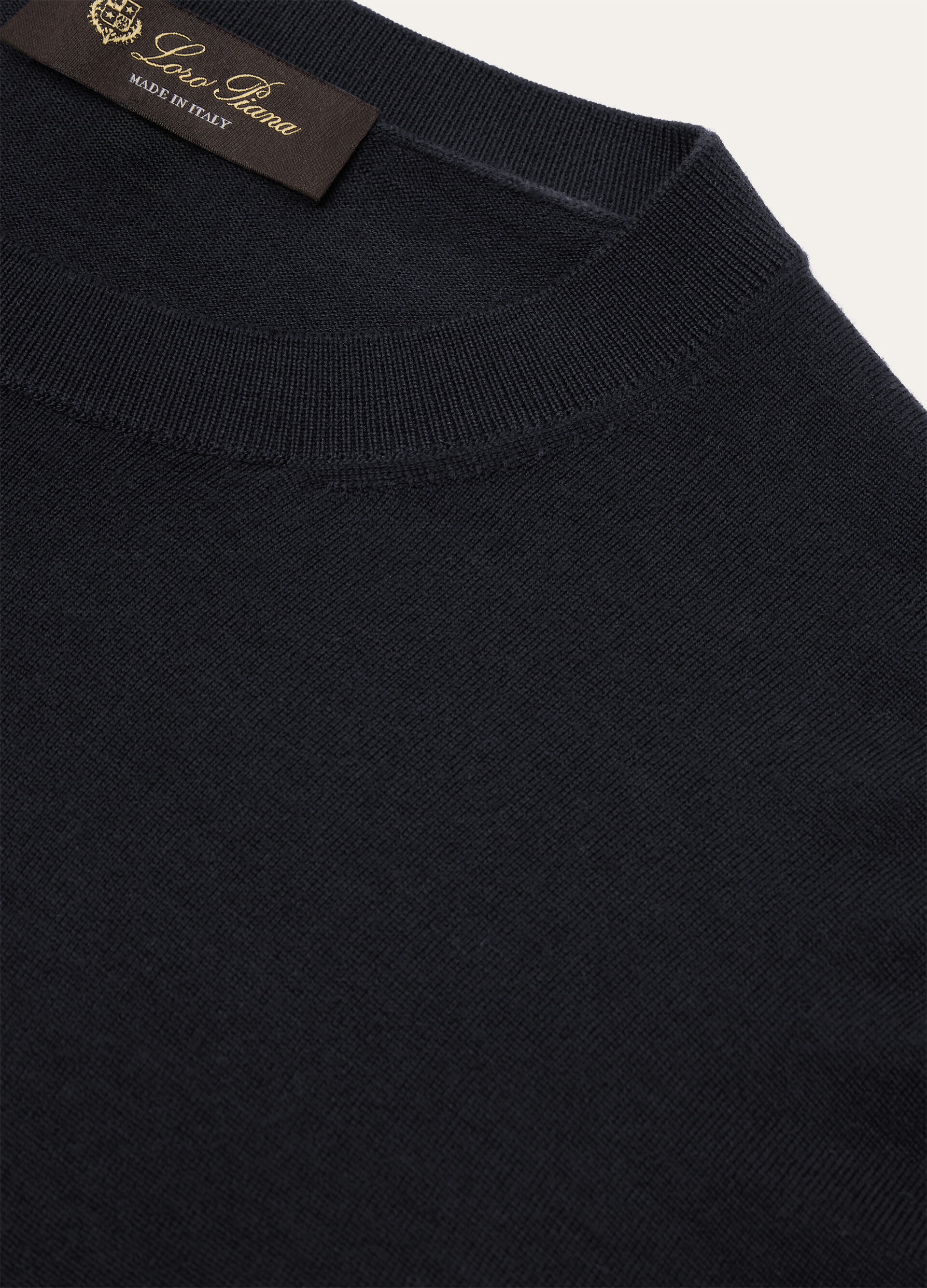 ROYAL LIGHTNESS CREWNECK SWEATER WOOL SILK GG 18