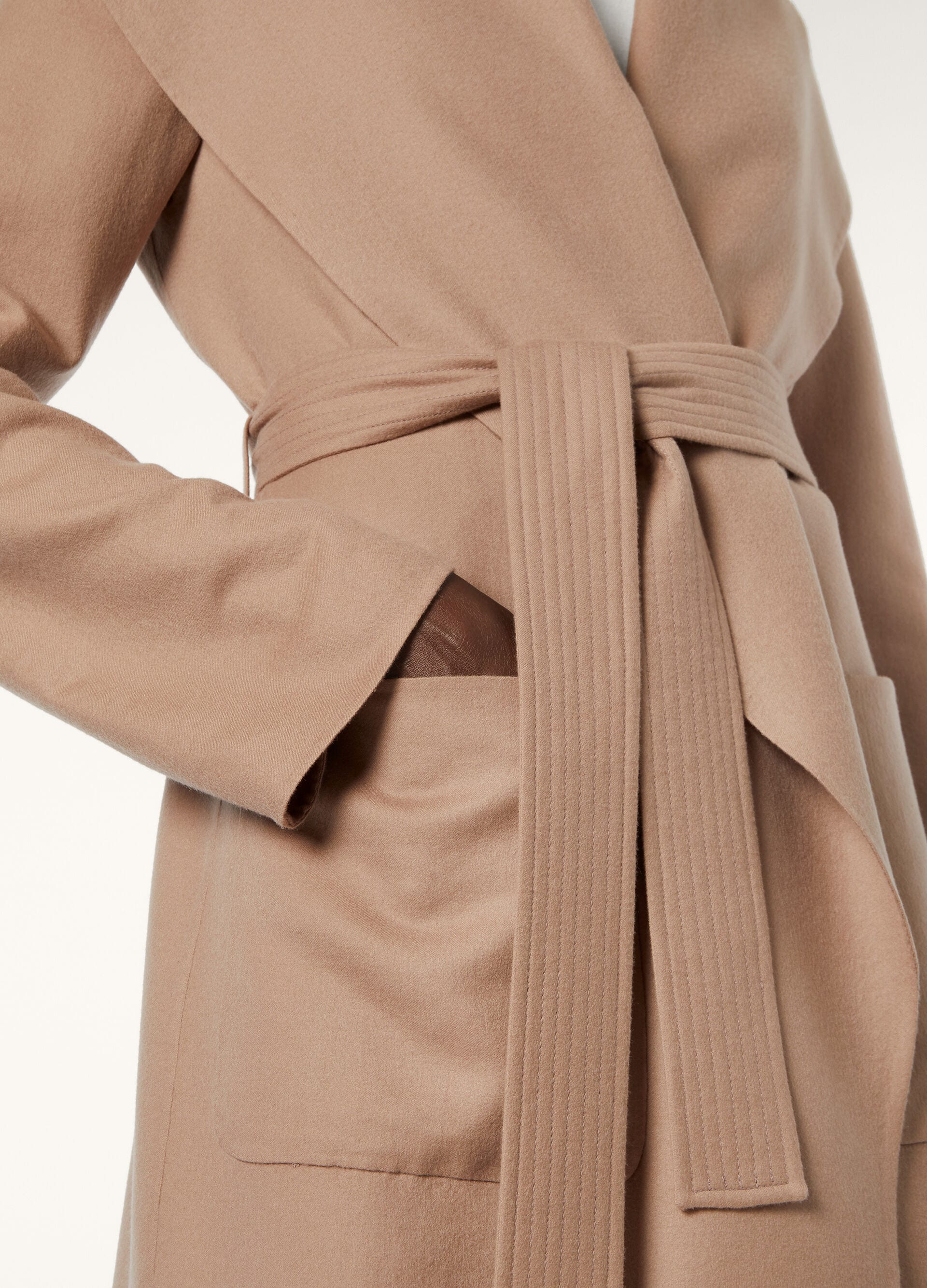 ADRIANO SB COAT ROYAL LIGHTNESS