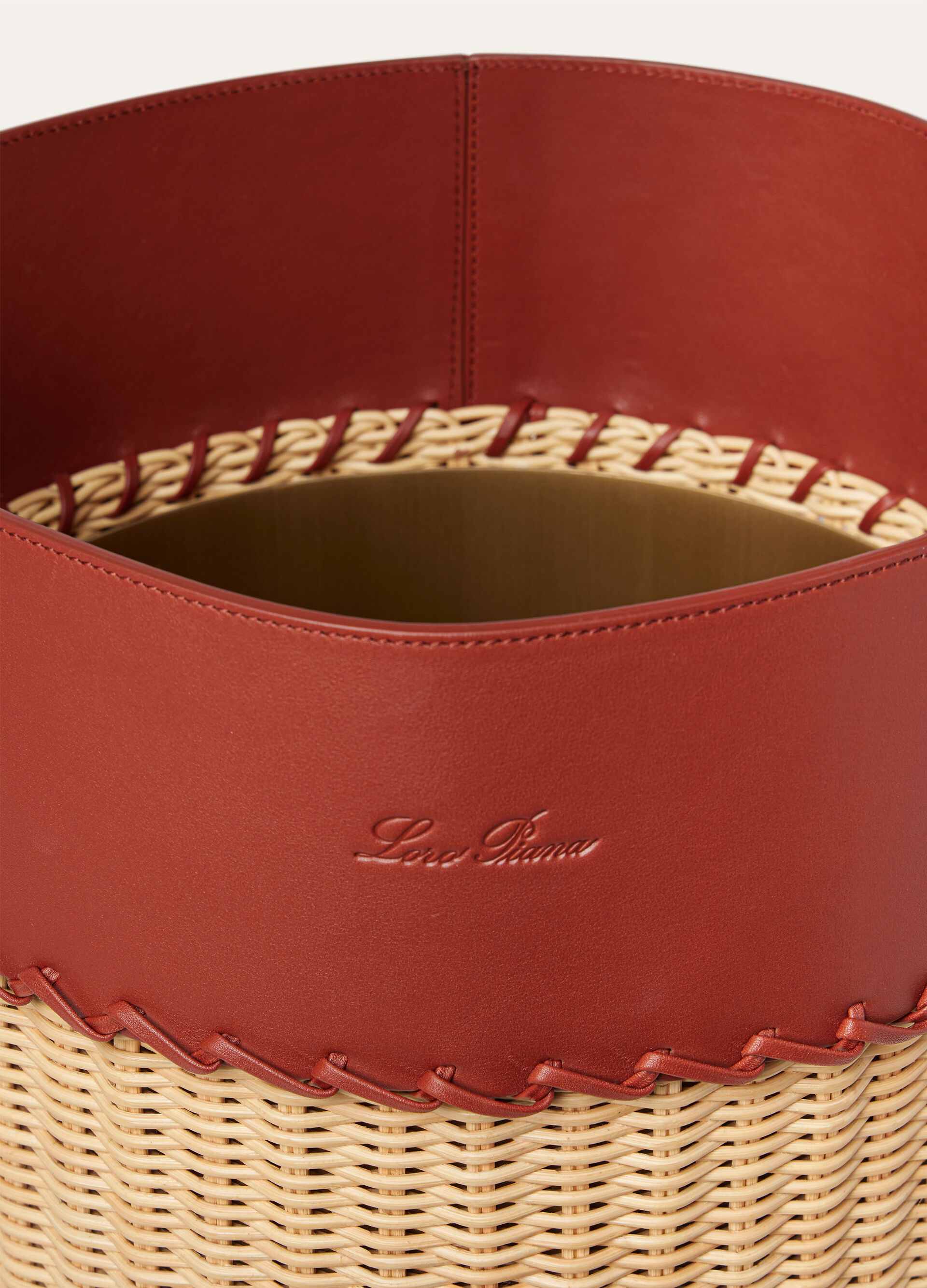 UMBRELLA HOLDER WICKER