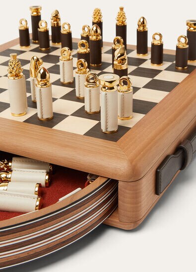 THE SUITCASE STRIPE INTARSIA CHESS BOARD
