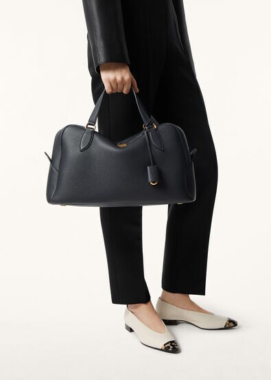 NEEDLE MEDIUM FINE GRAINED LEATHER