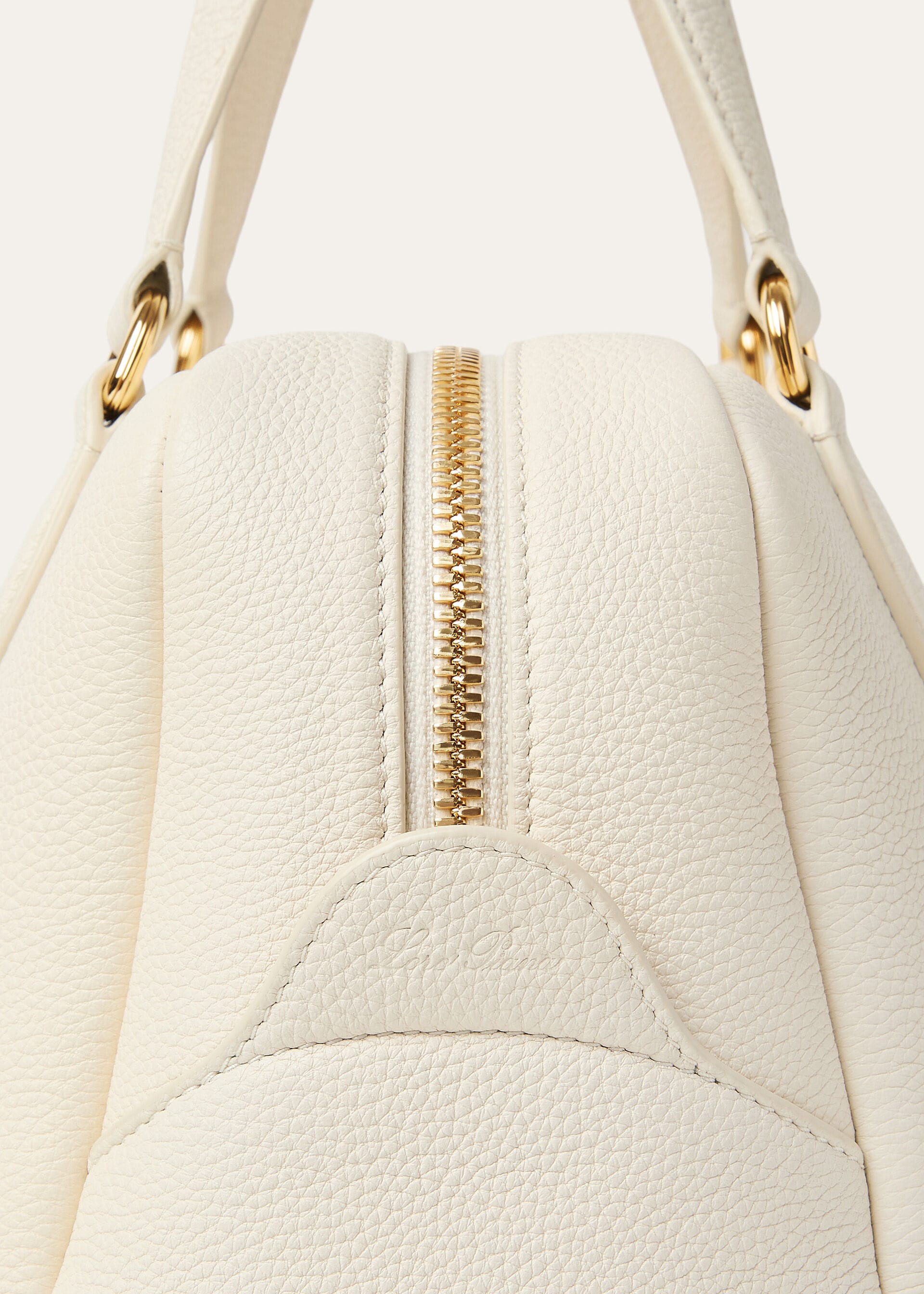 NEEDLE SMALL FINE GRAINED LEATHER