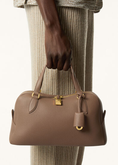 NEEDLE SMALL FINE GRAINED LEATHER