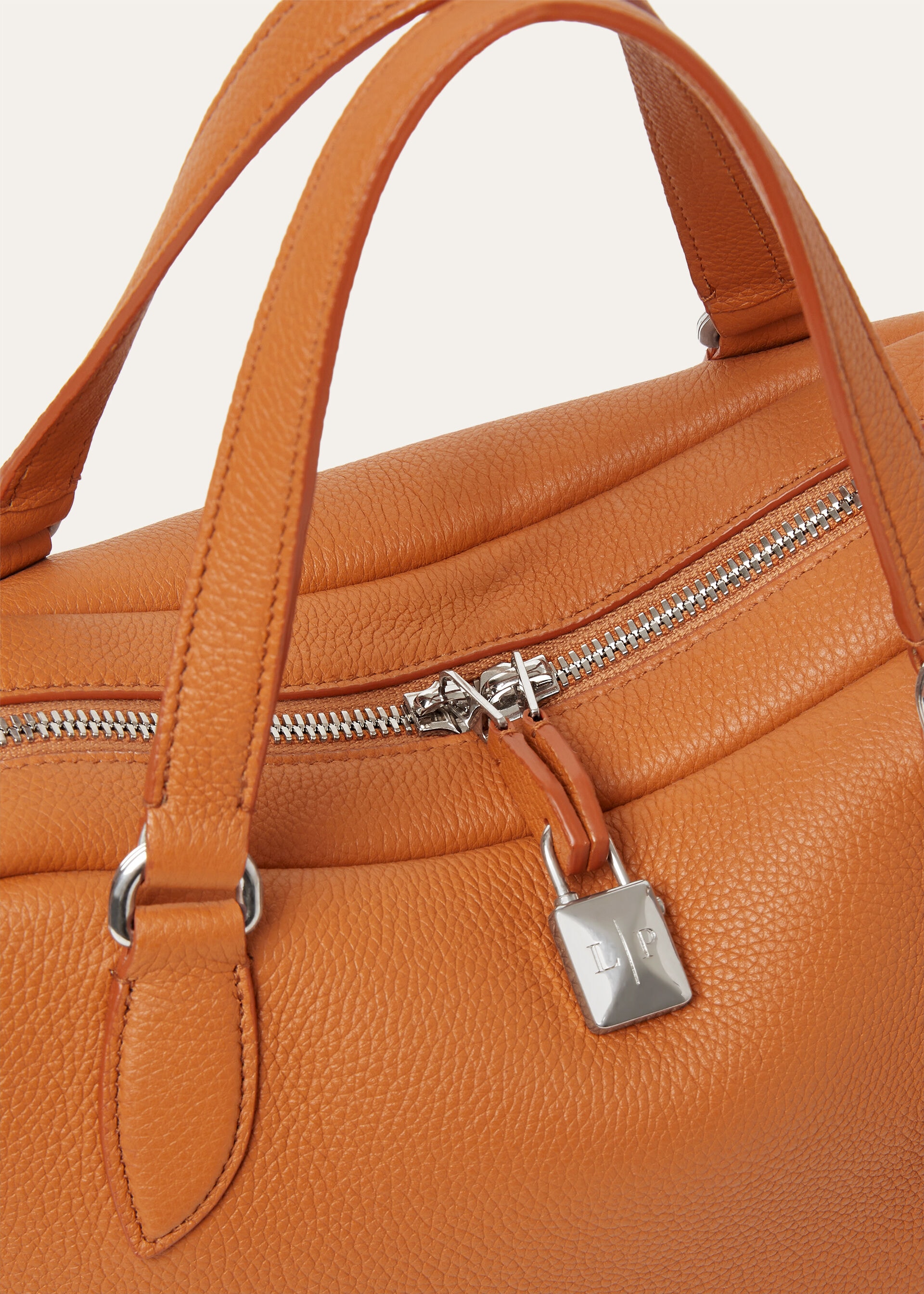 NEEDLE SMALL FINE GRAINED LEATHER