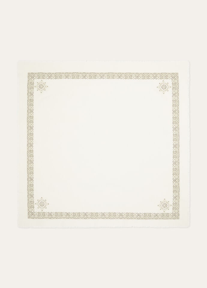 HADIKA EMBROIDERY FOULARD 110 BABY CASH_FAP2118_F6VU_NR_2